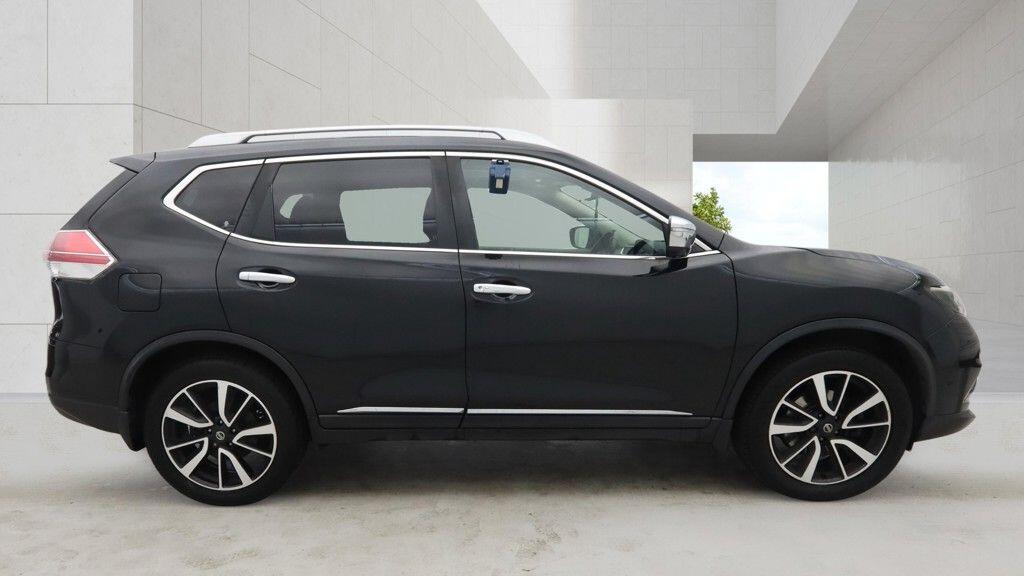Nissan X-Trail view 8
