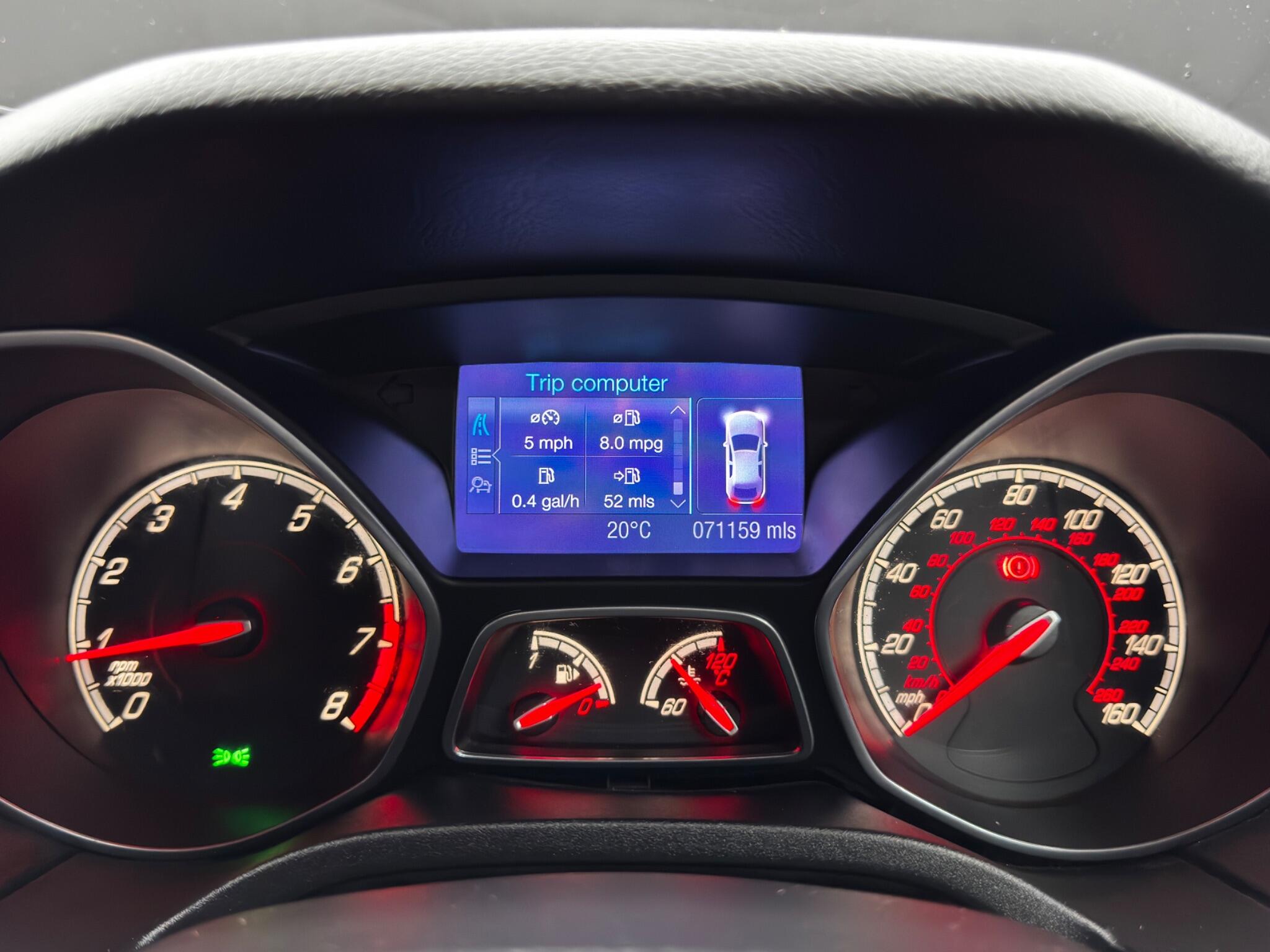 Ford Focus view 22