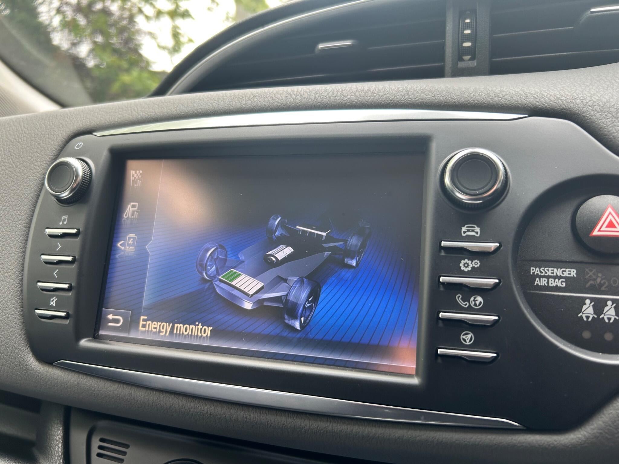 Toyota Yaris view 24