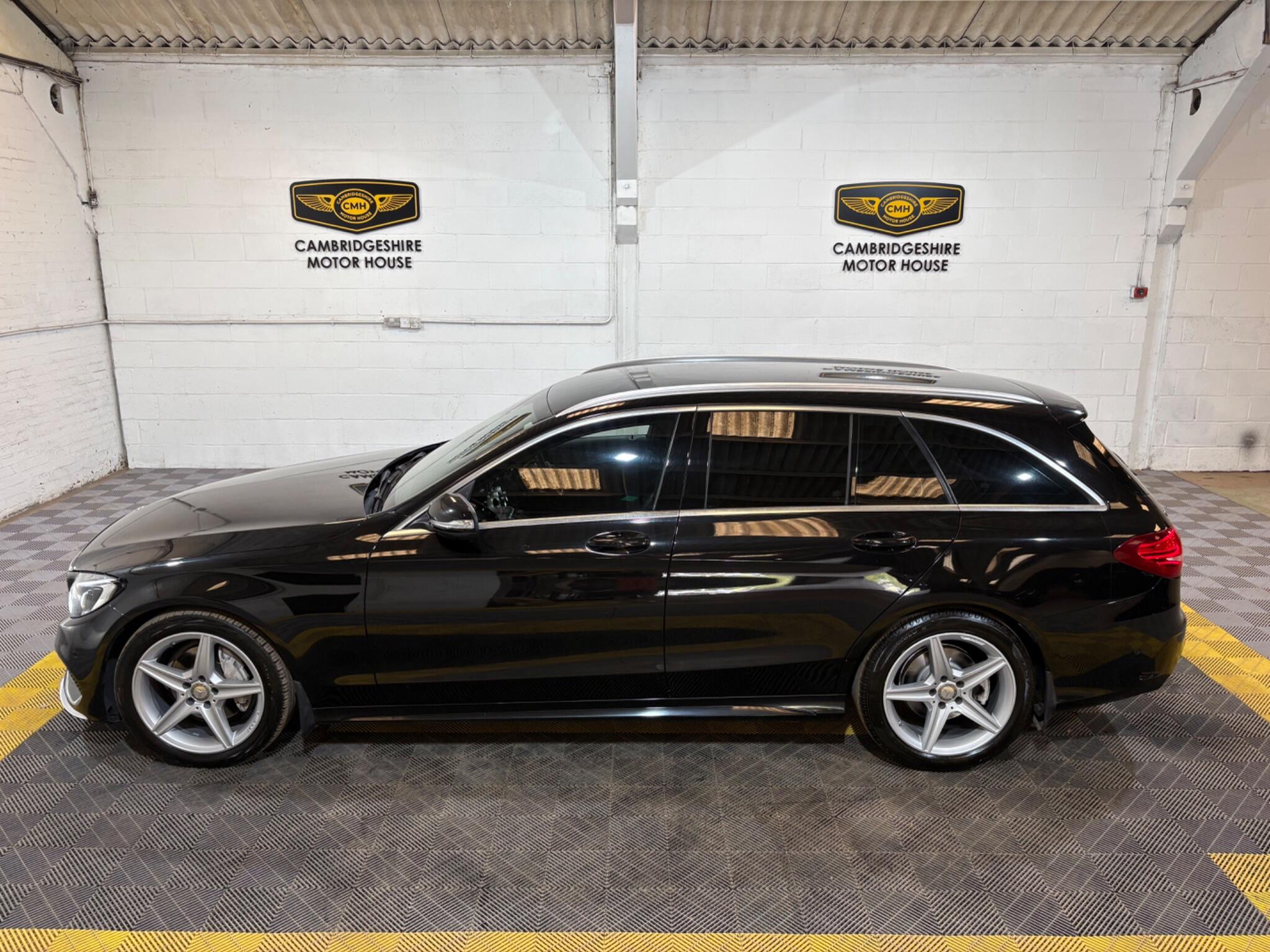 Mercedes-Benz C Class view 33