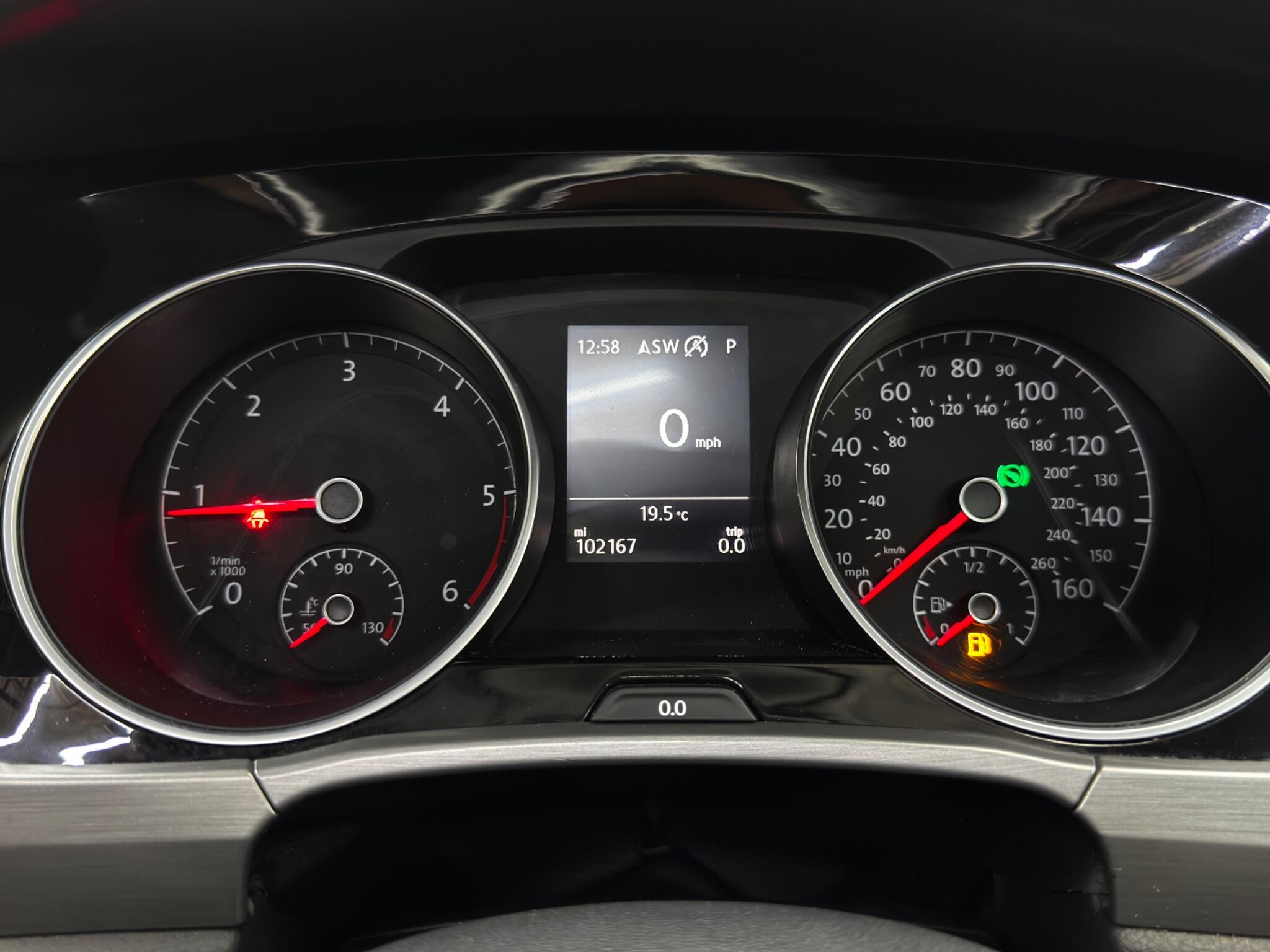 Volkswagen Touran view 26