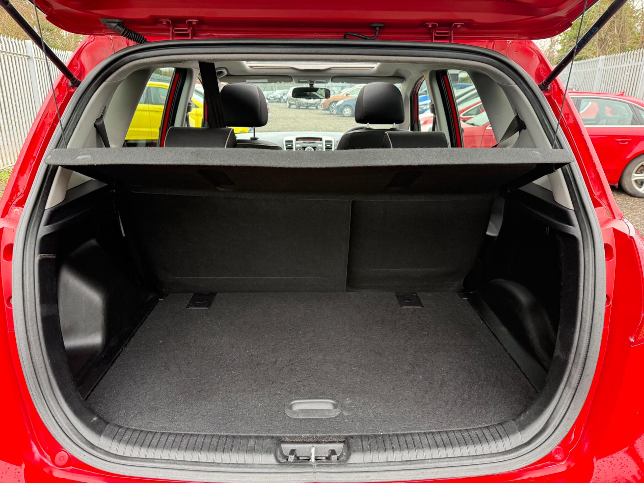 2010 Kia Venga image 26