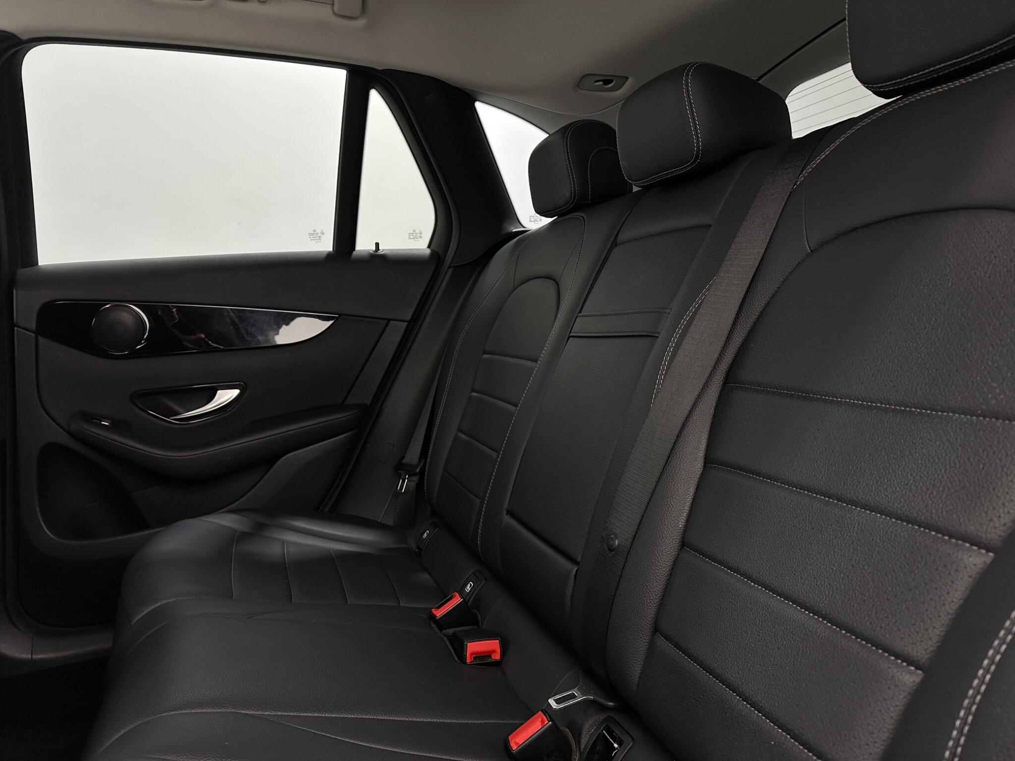 Mercedes-Benz GLC view 39