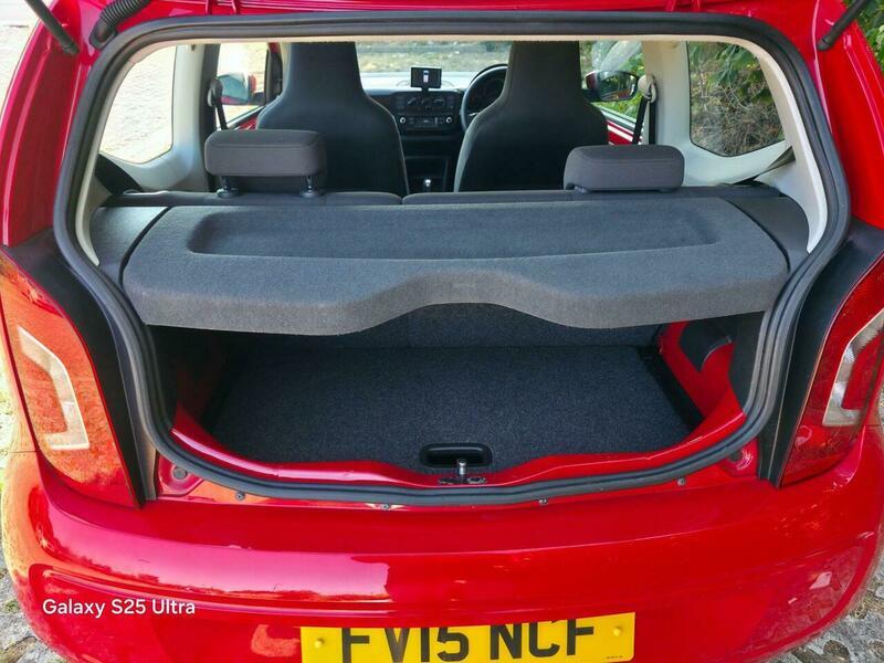 Volkswagen Up! view 52