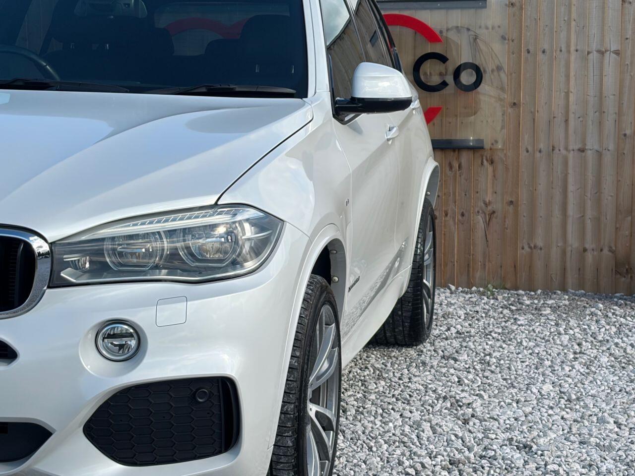 BMW X5 view 5