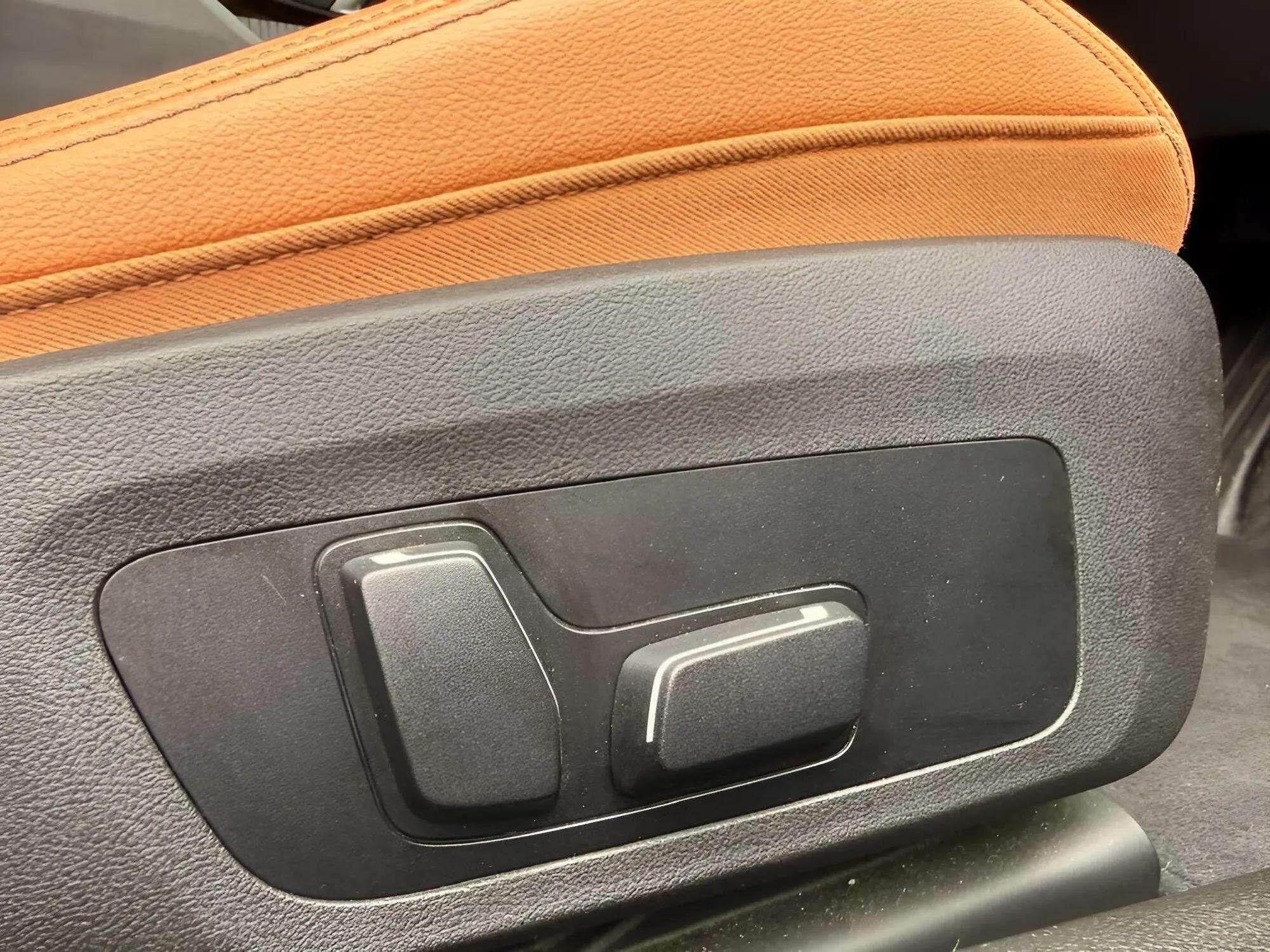 BMW 2 Series view 21