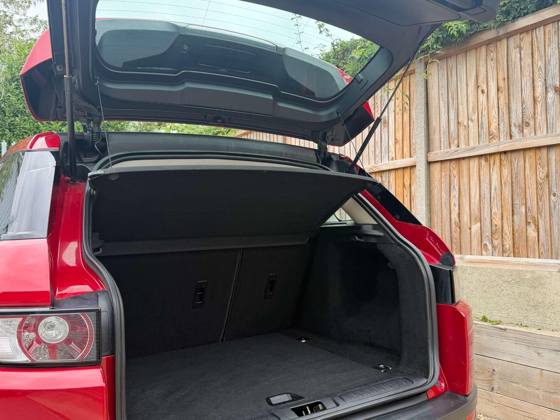 Land Rover Range Rover Evoque view 15