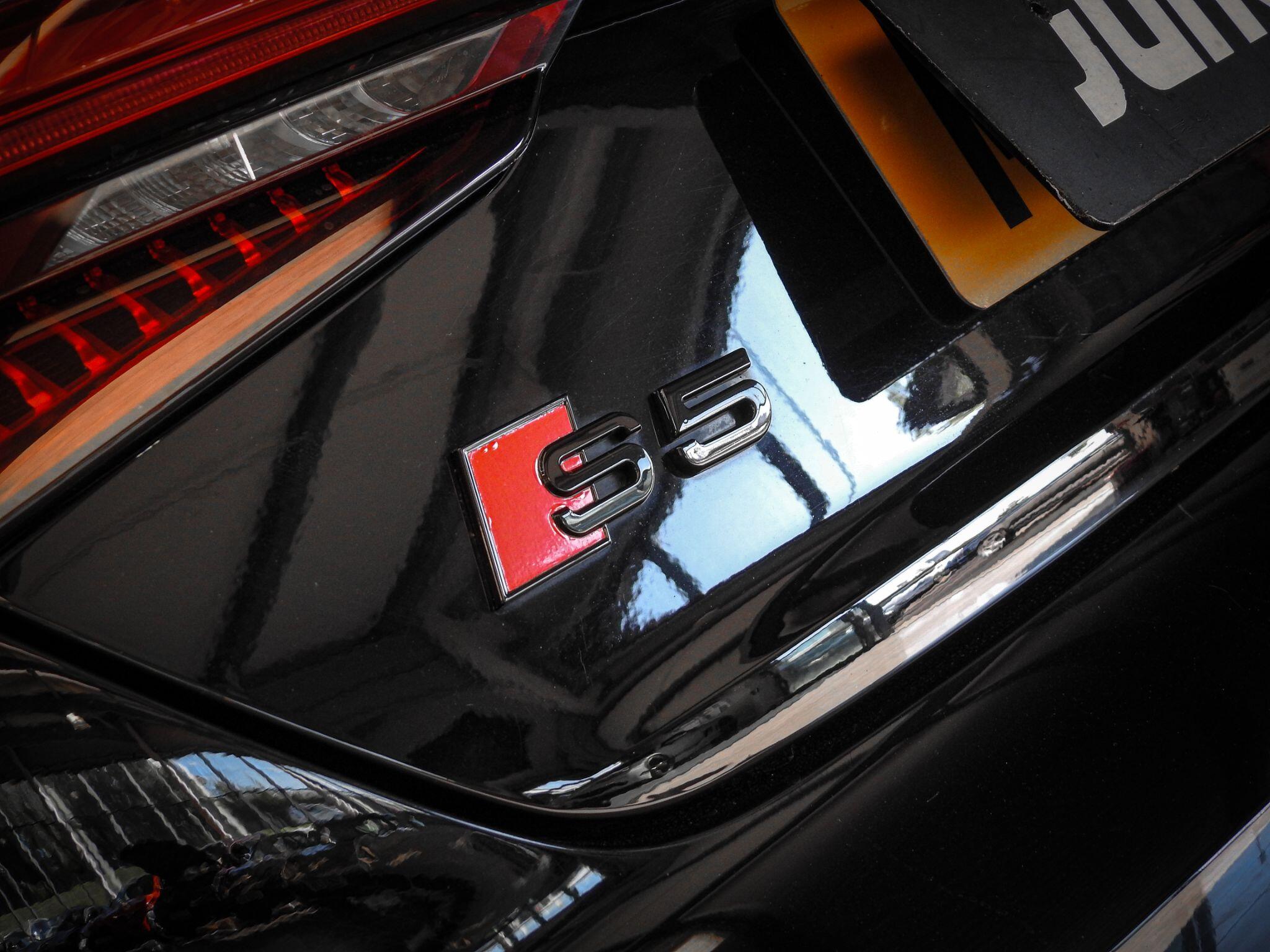 Audi S5 view 17