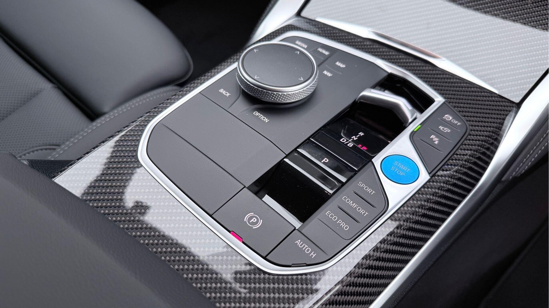 BMW i4 view 10