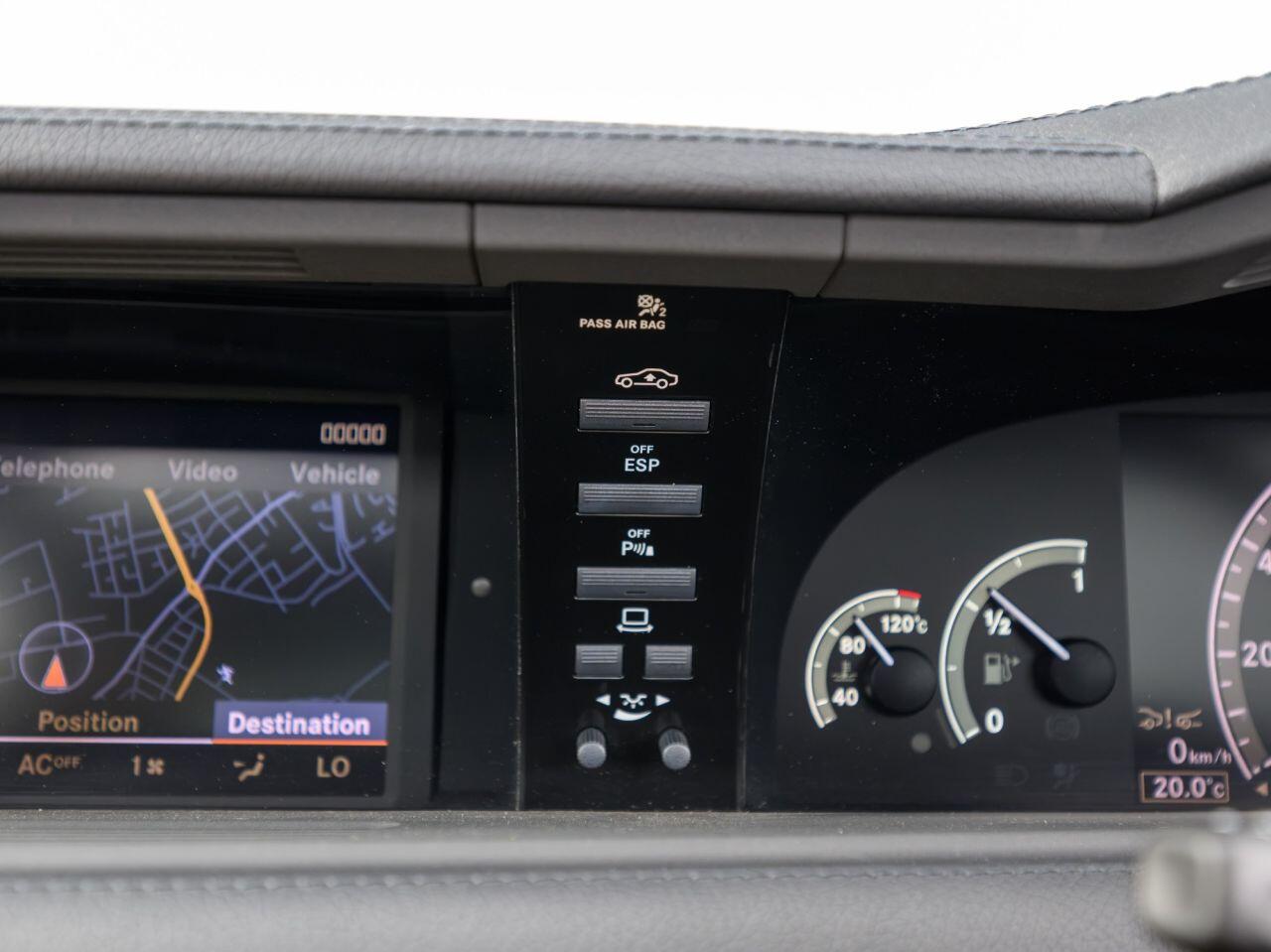 Mercedes-Benz CL view 38