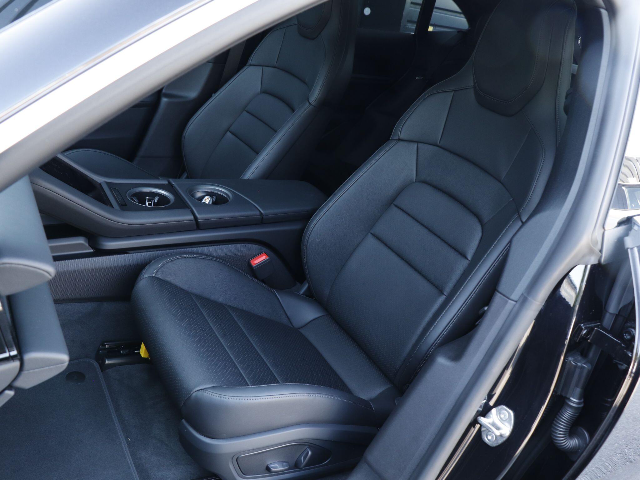 Porsche Taycan view 23