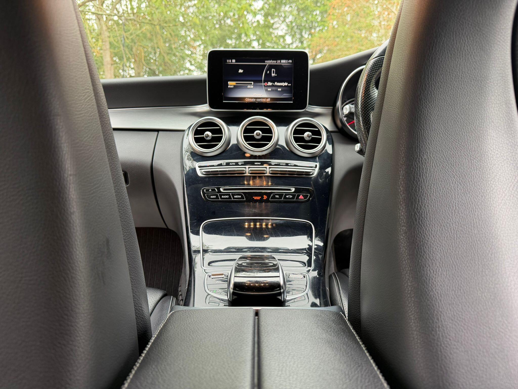 Mercedes-Benz C-Class view 18