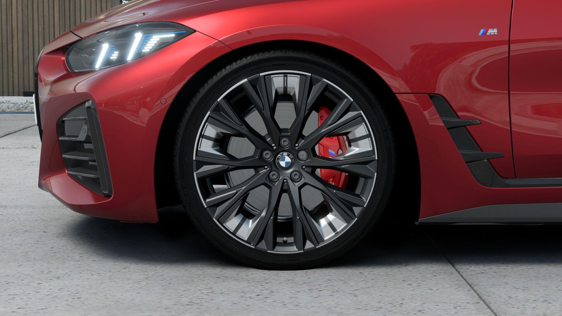 BMW 4 Series view 9