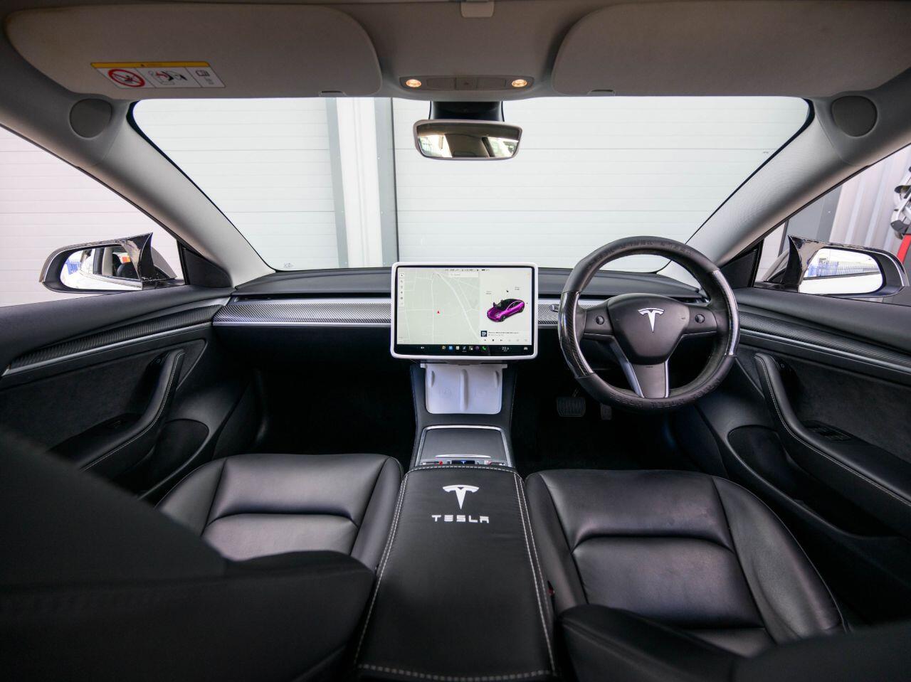 Tesla Model 3 view 4