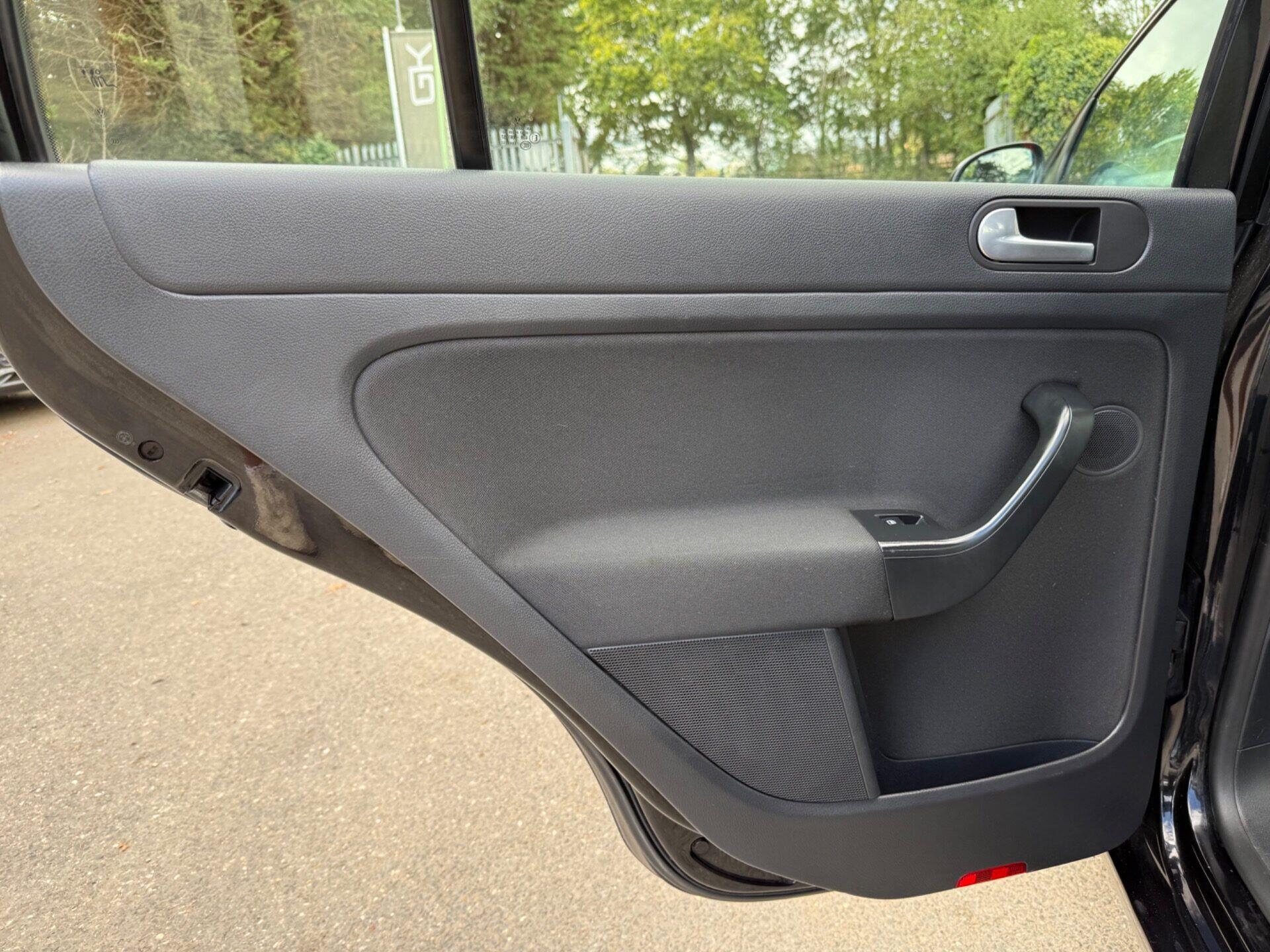 Volkswagen Golf Plus view 25