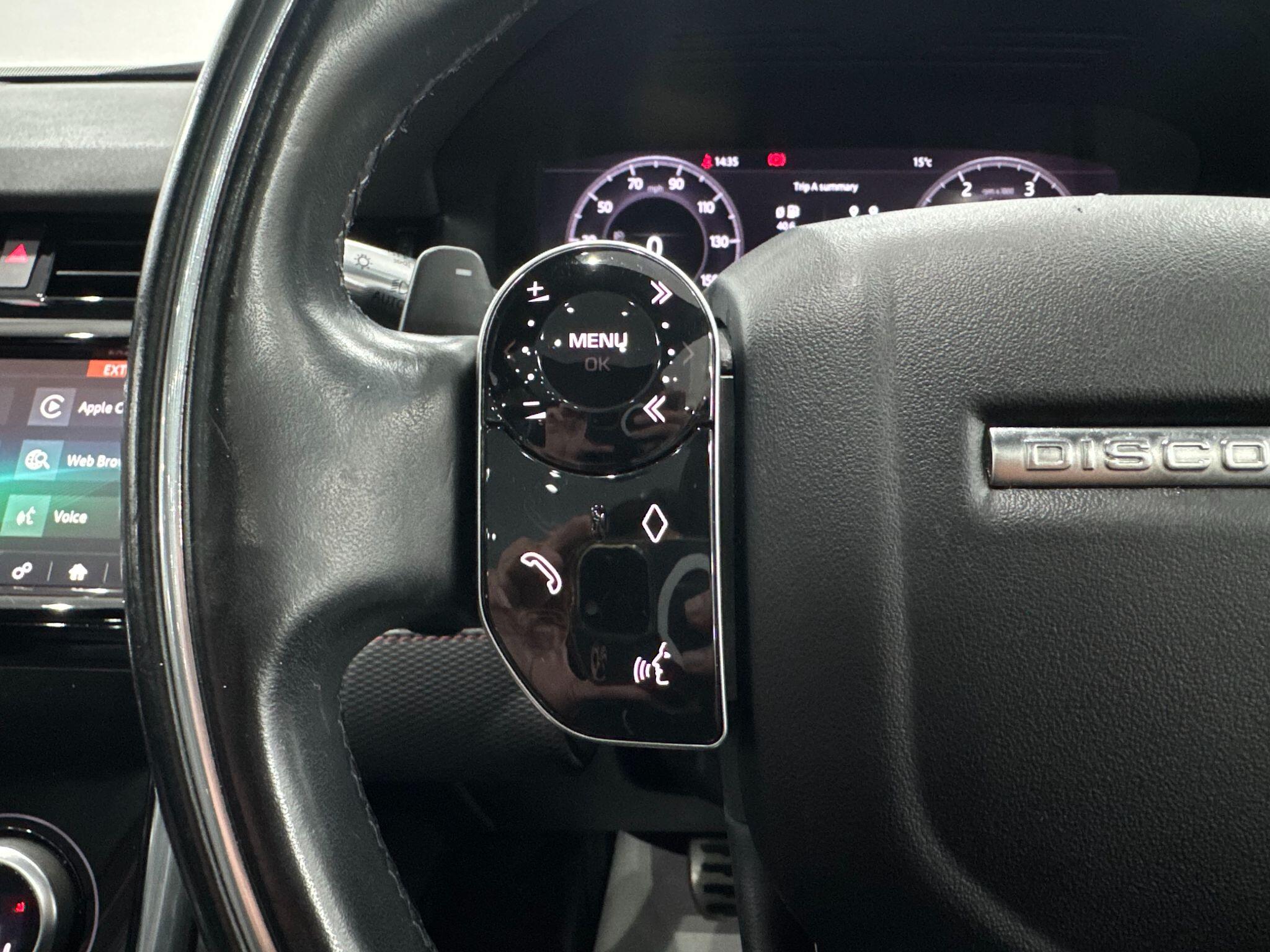 Land Rover Discovery Sport view 31