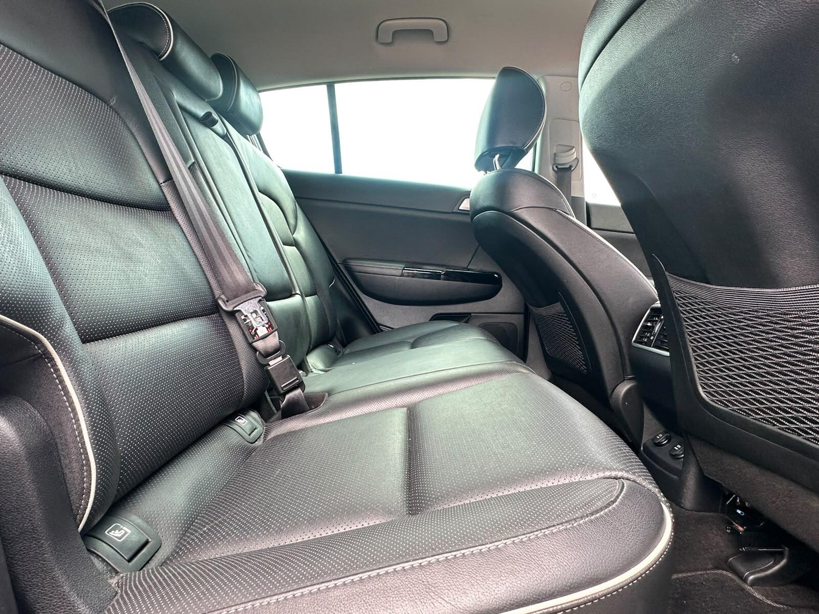 Kia Sportage view 34