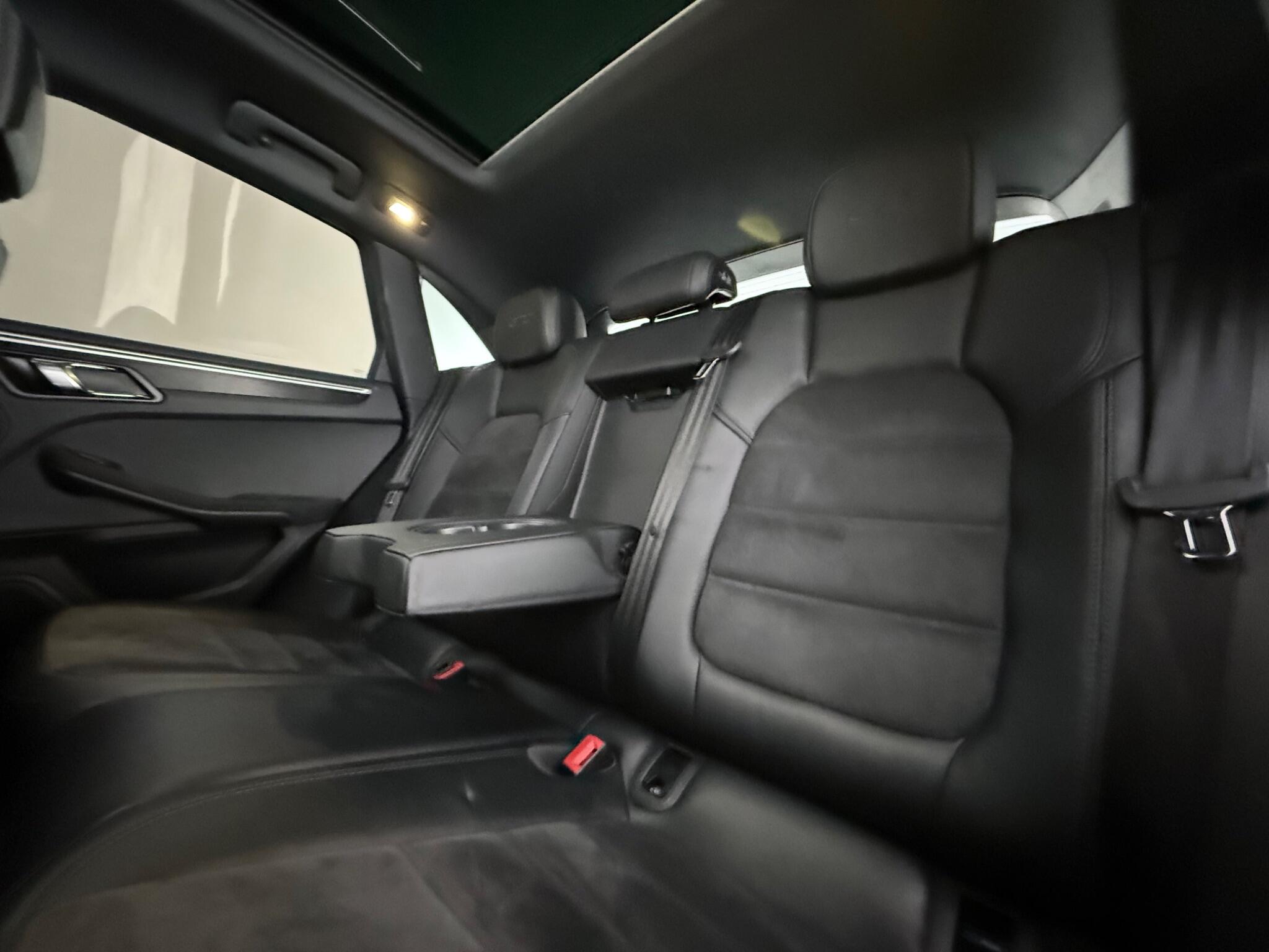 Porsche Macan view 58