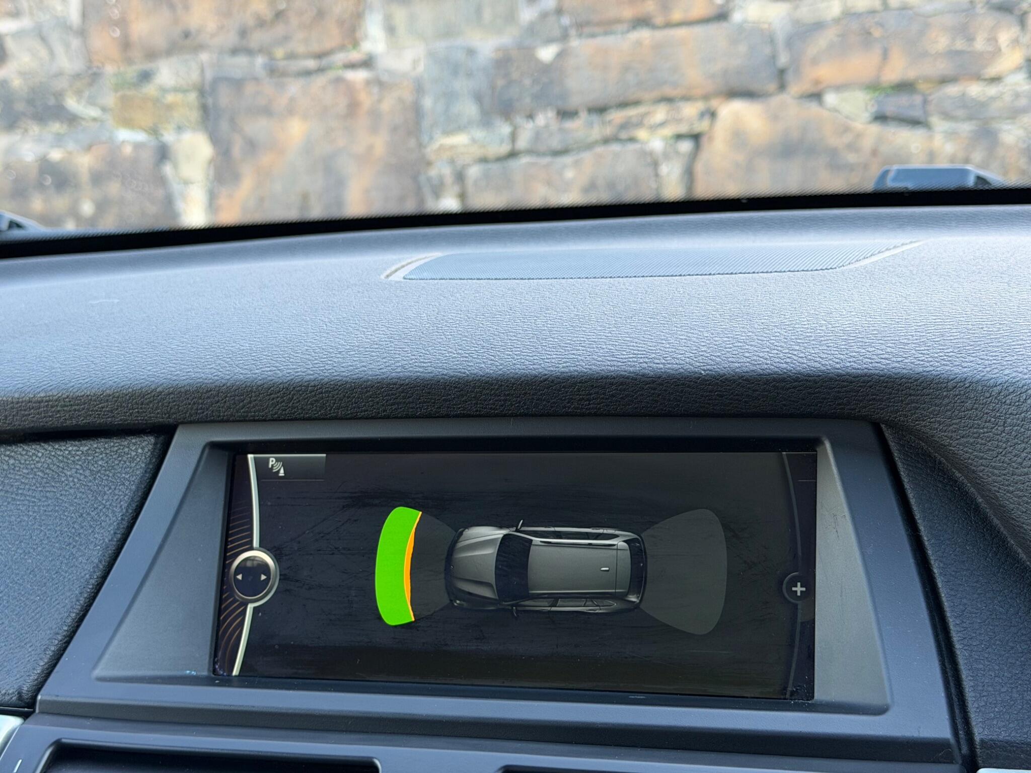 BMW X5 view 32