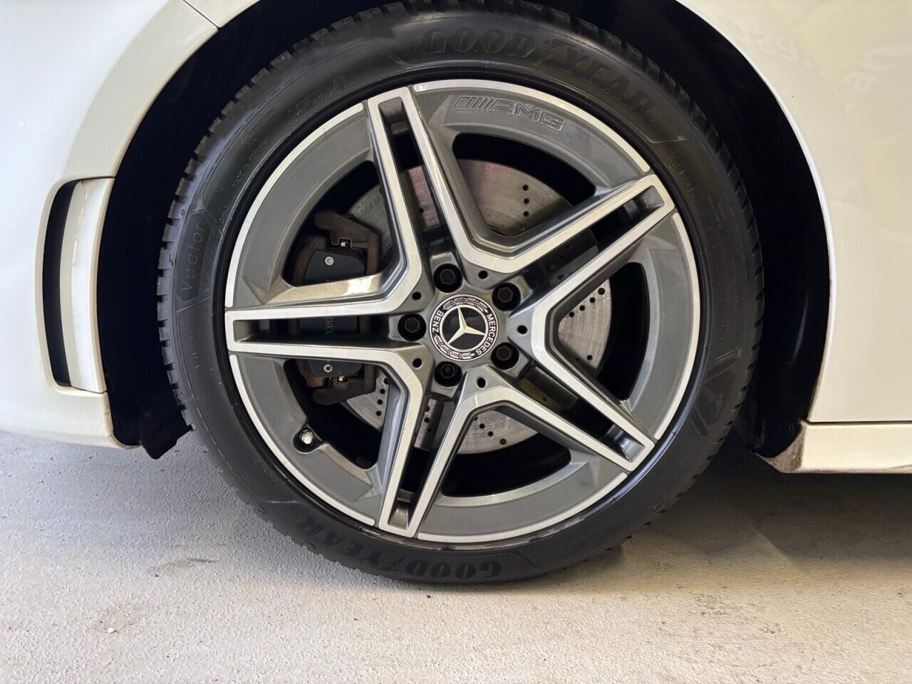 Mercedes-Benz A-Class view 9