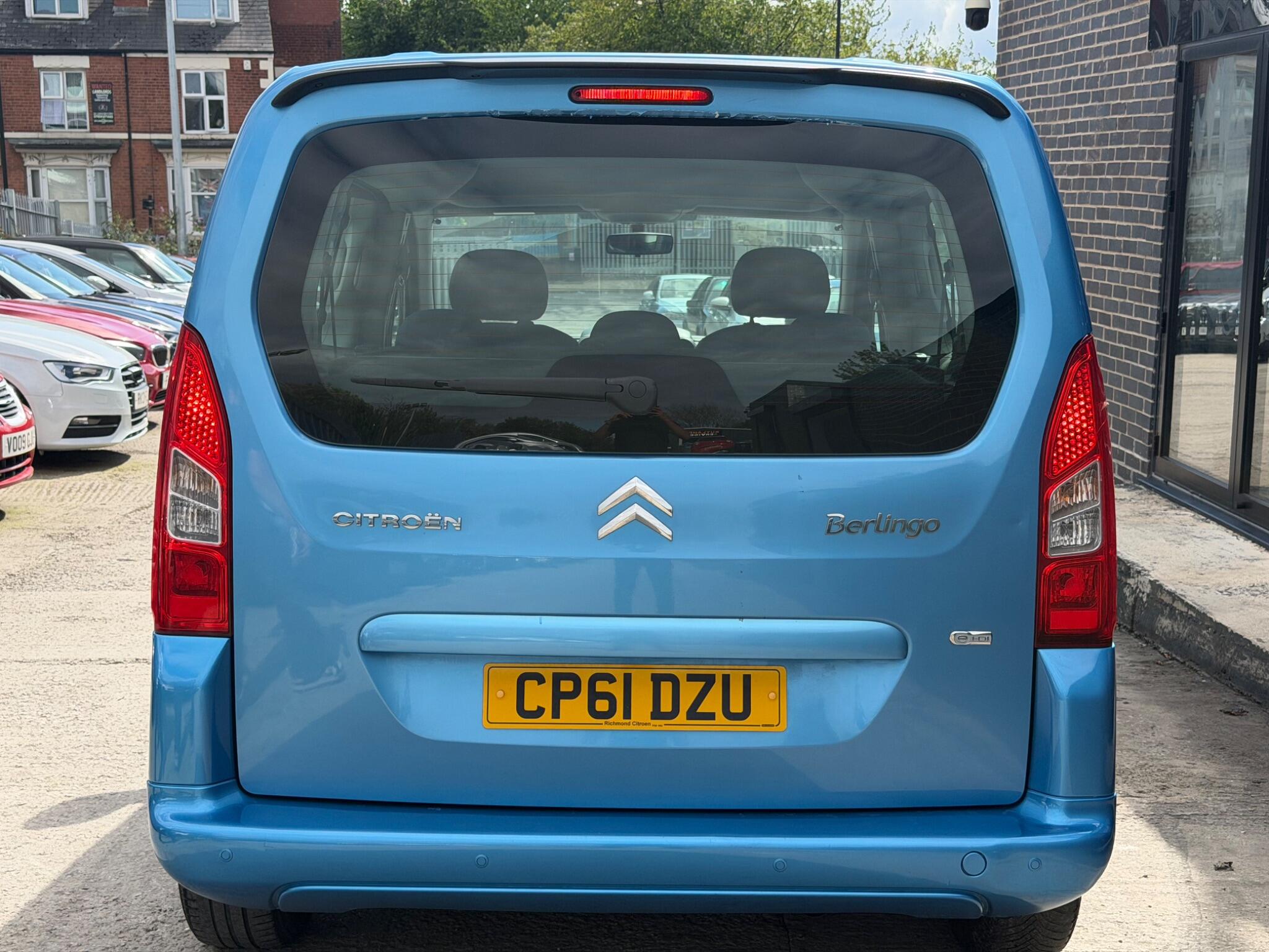 Citroen Berlingo view 5
