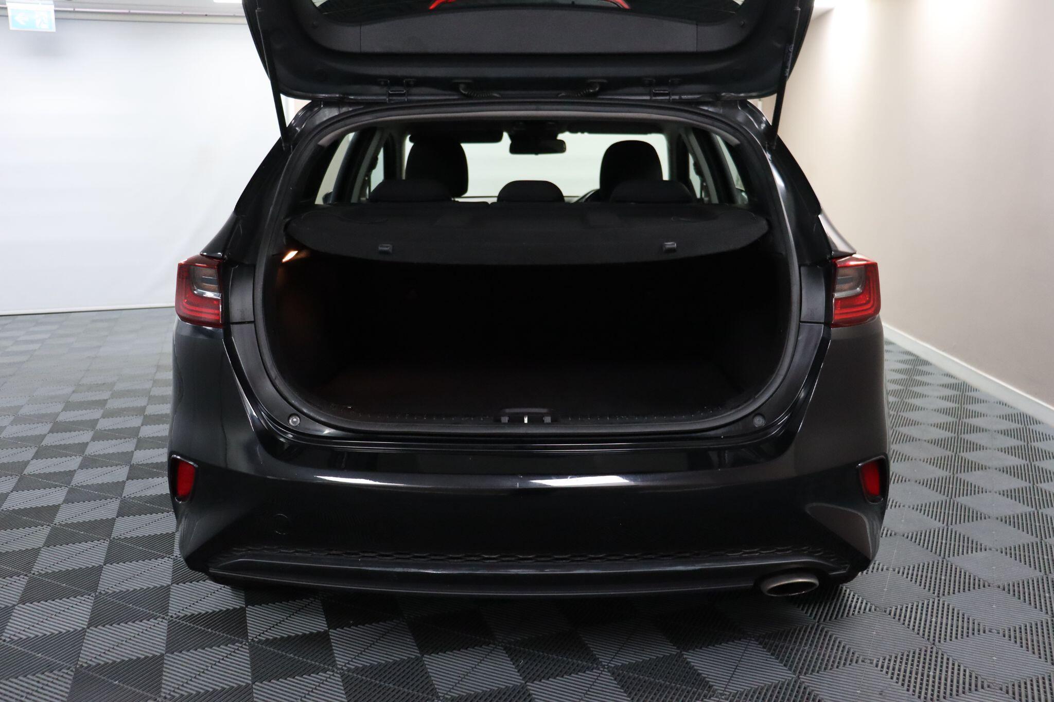 Kia Ceed view 14