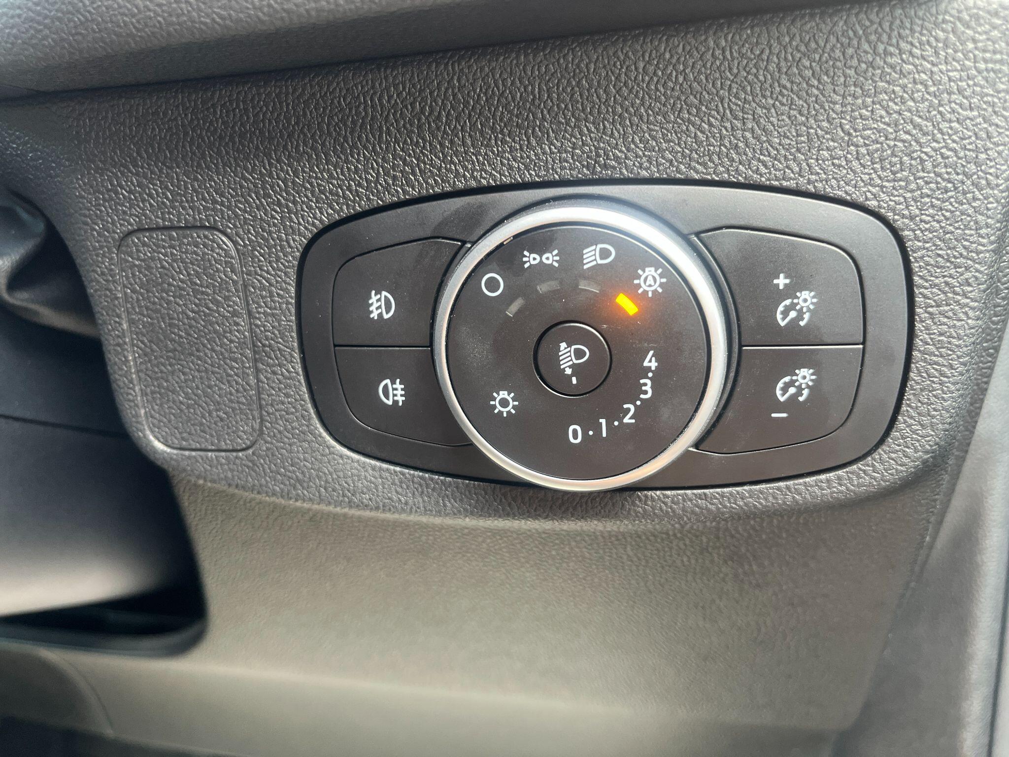 Ford Focus view 31