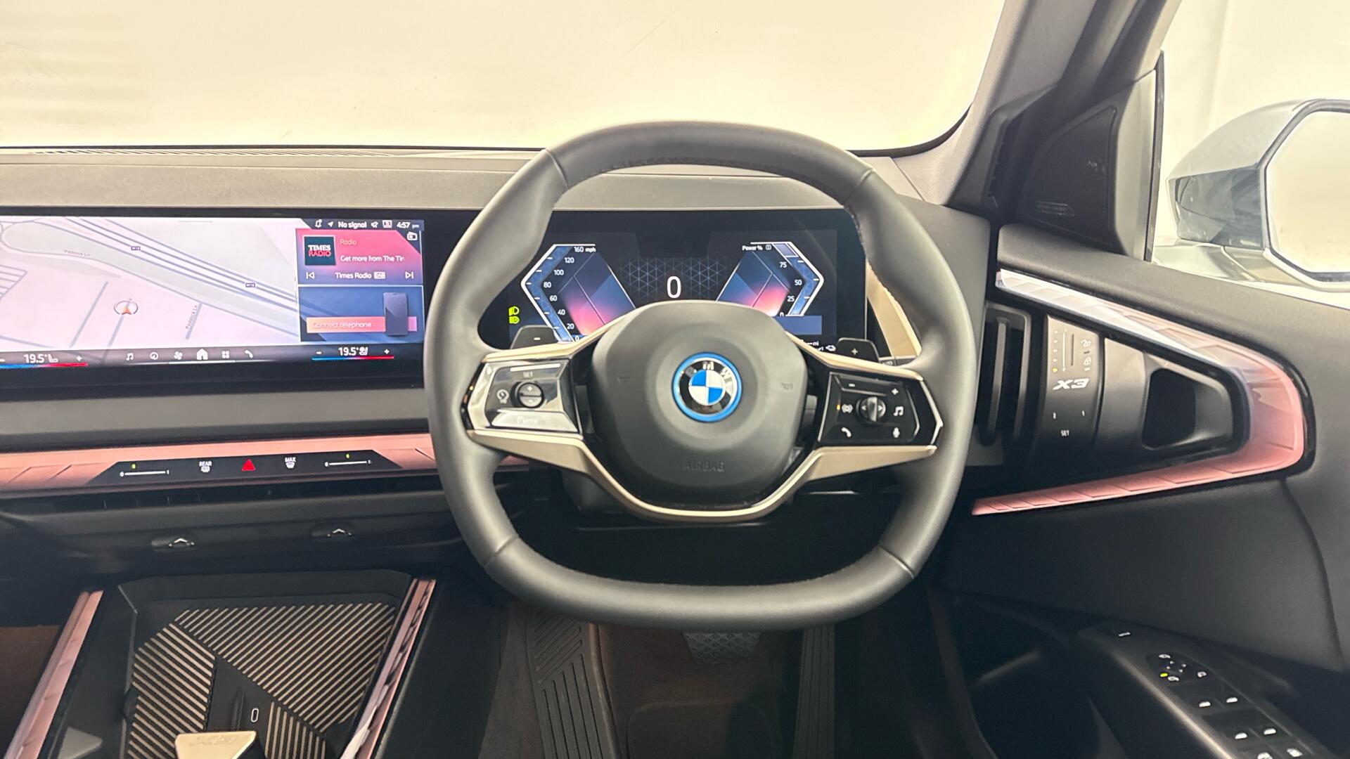 BMW X3 view 5