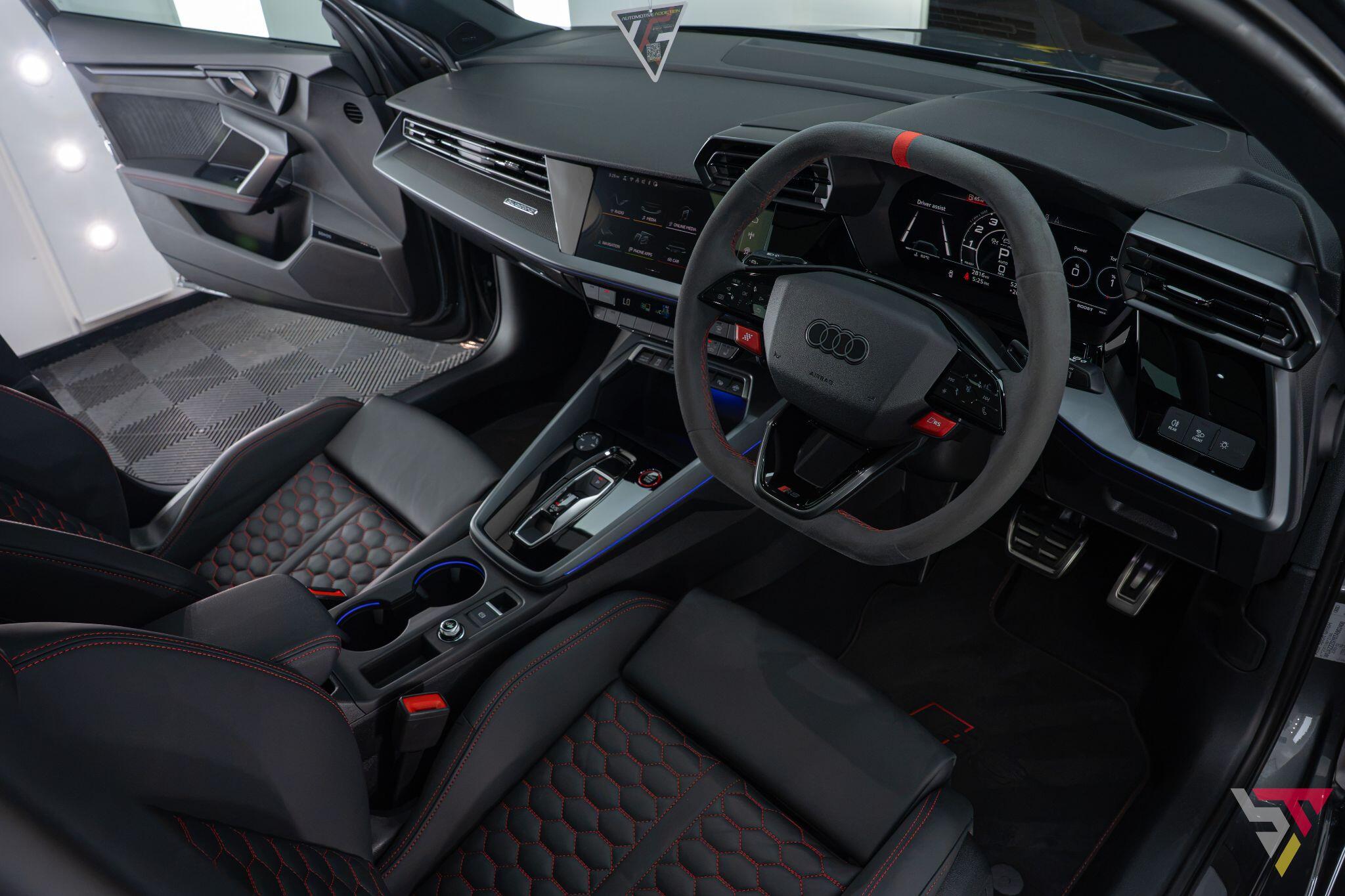 Audi RS3 view 6