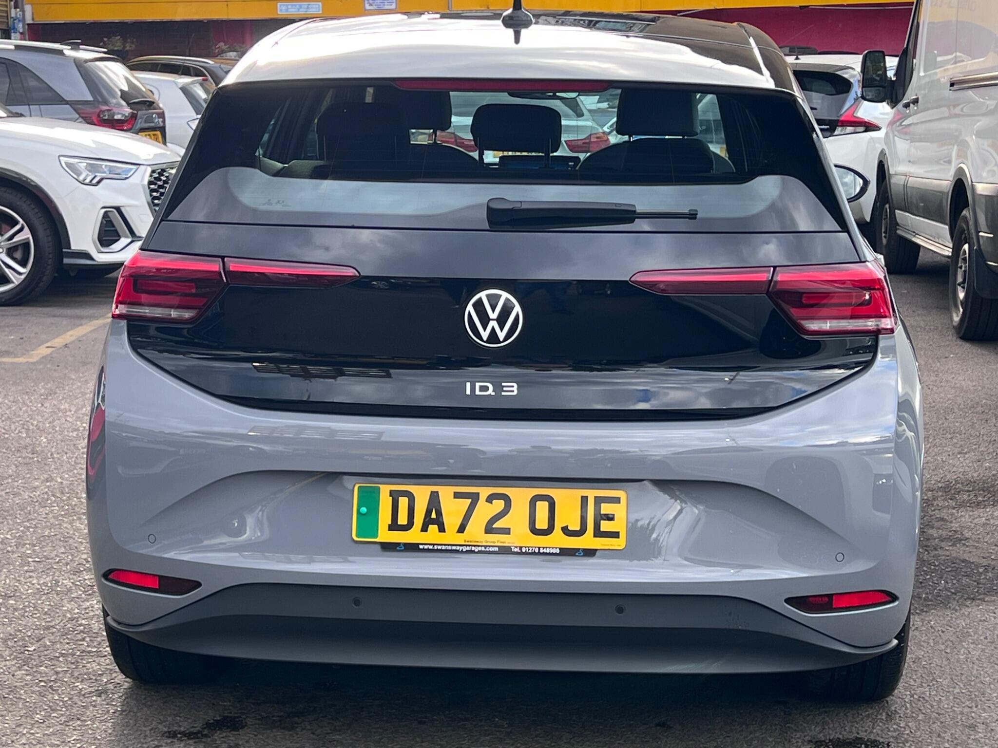 Volkswagen Id.3 view 12