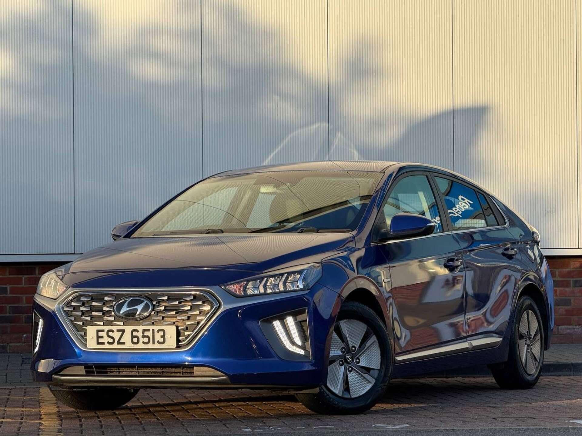 Hyundai Ioniq view 3