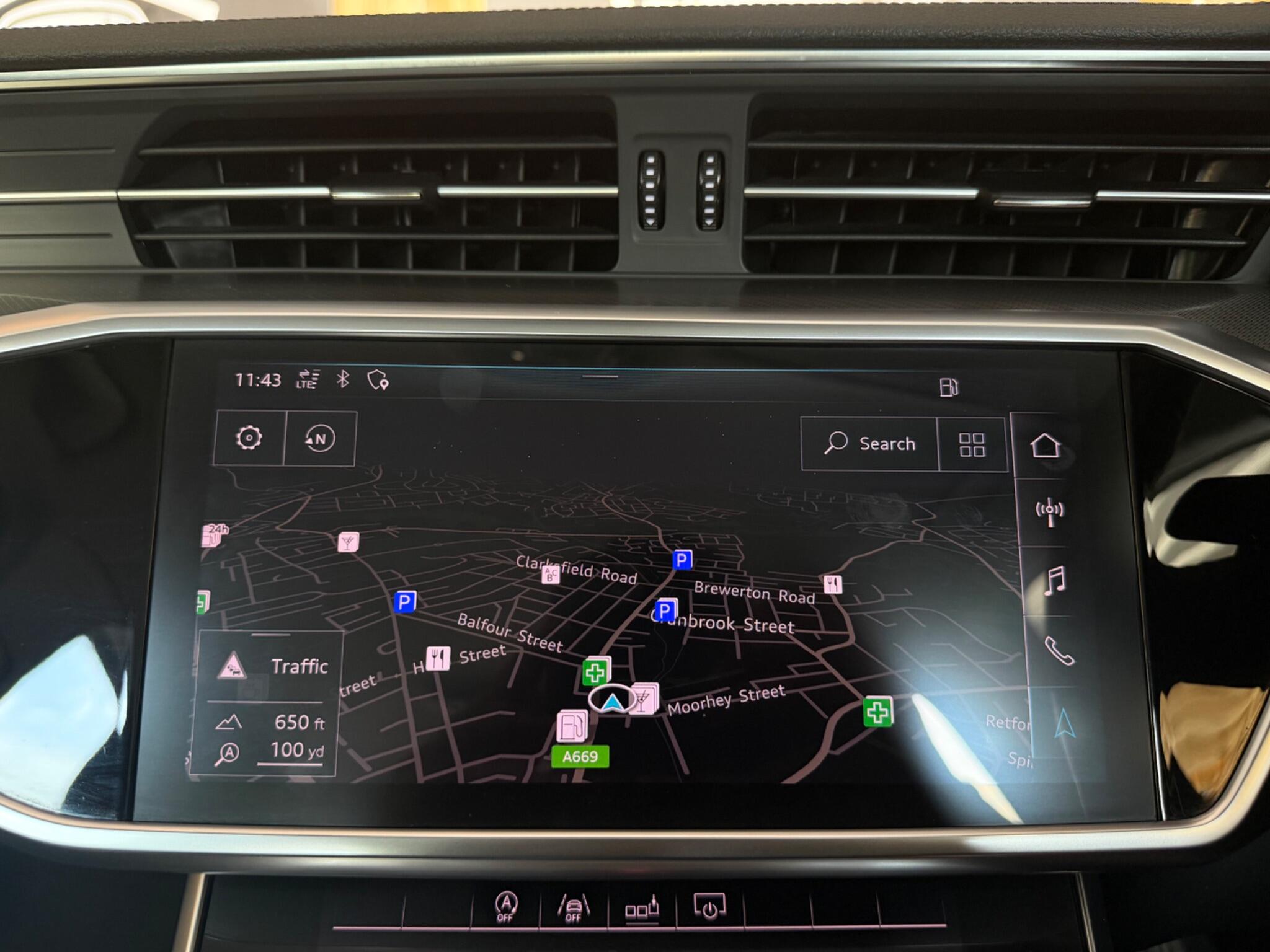 Audi A6 view 42