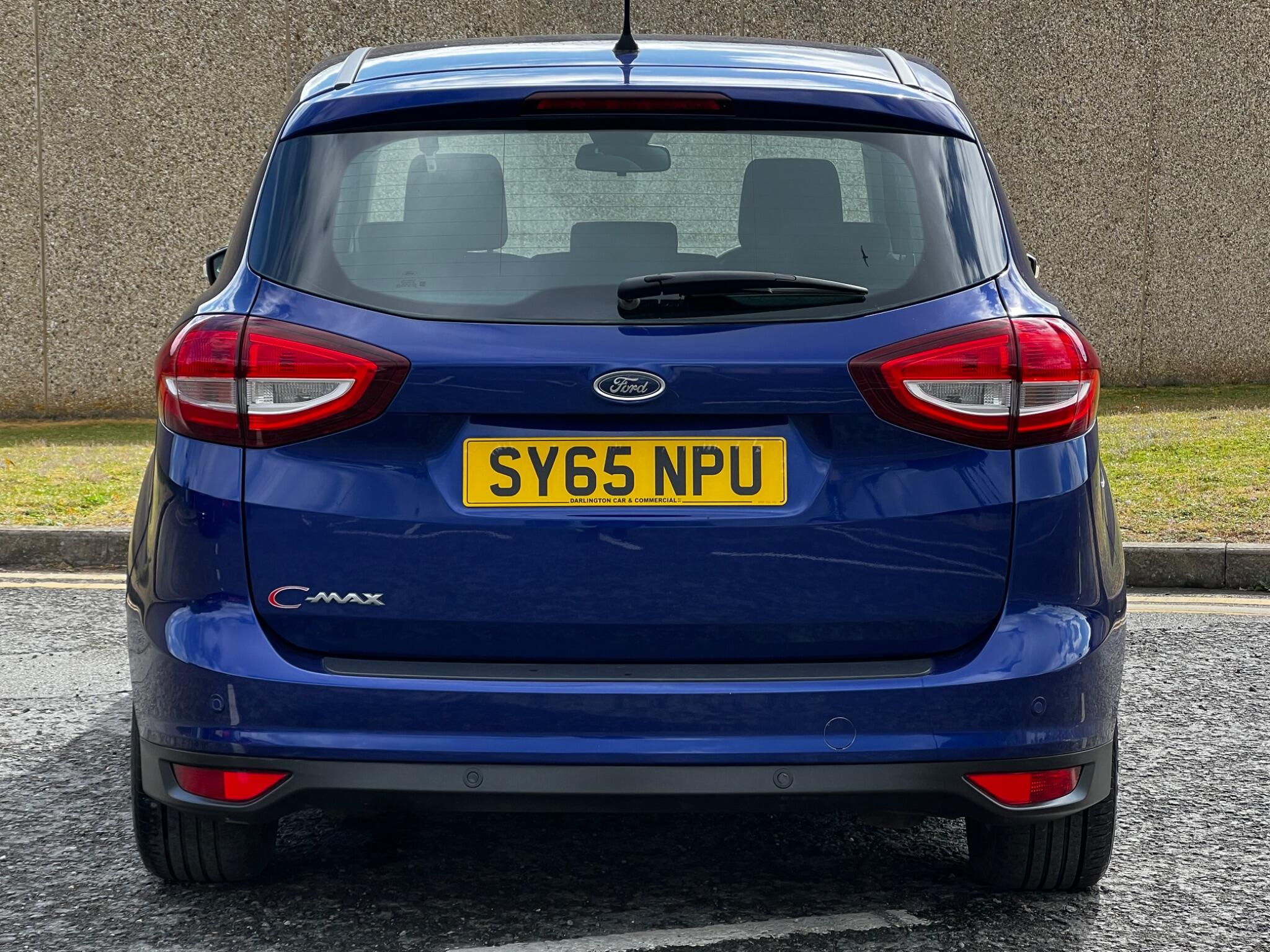 Ford C-Max view 10