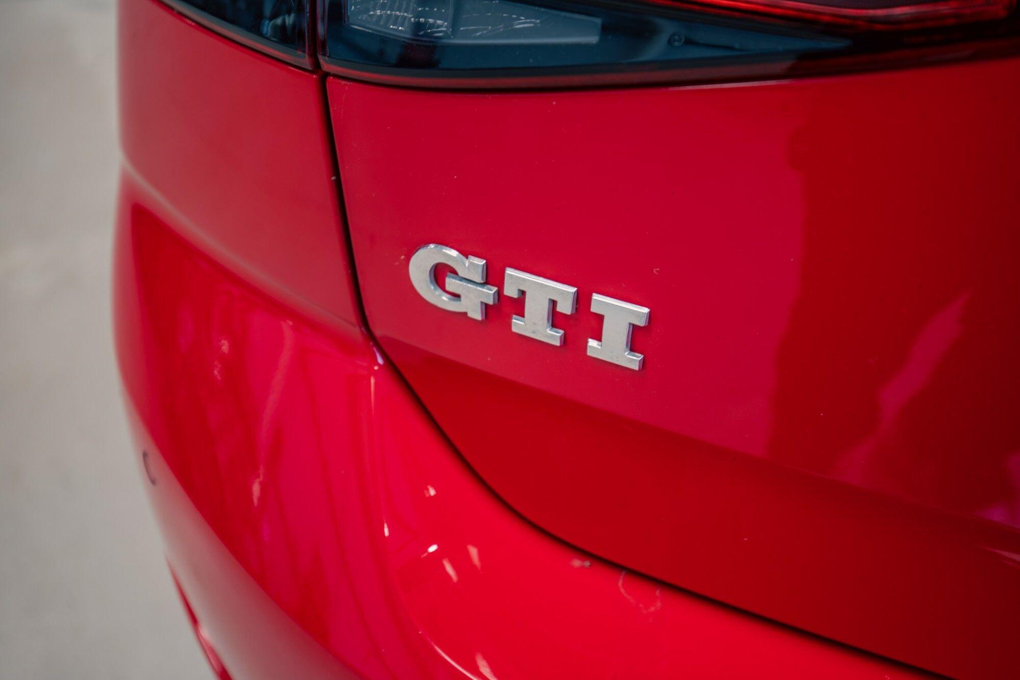 Volkswagen Golf view 5