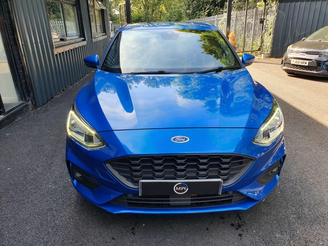 Ford Focus view 8