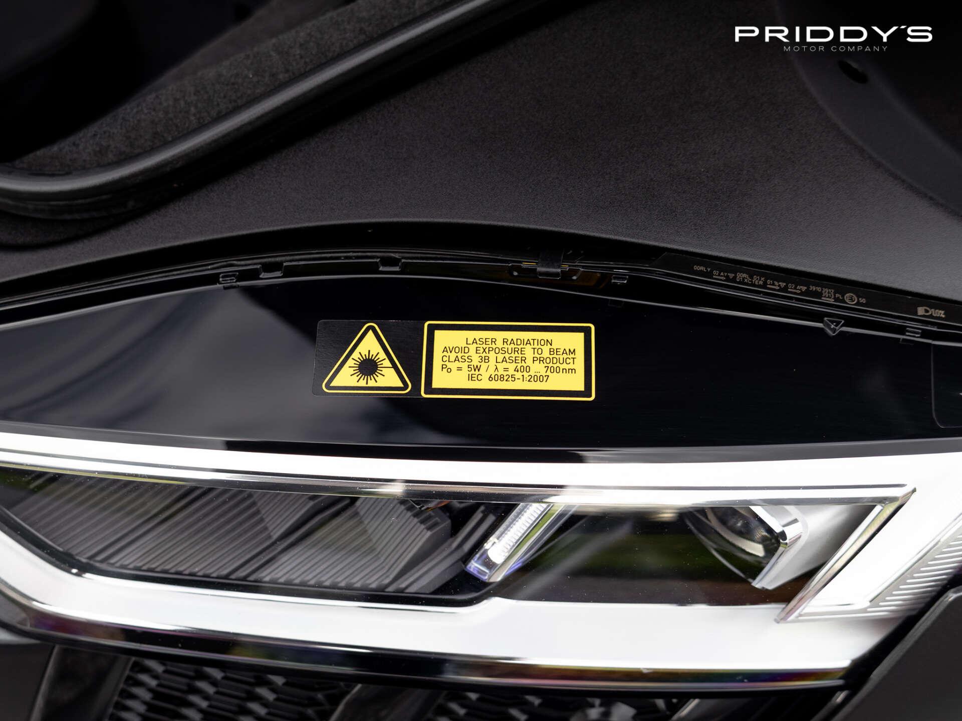 Audi R8 view 21
