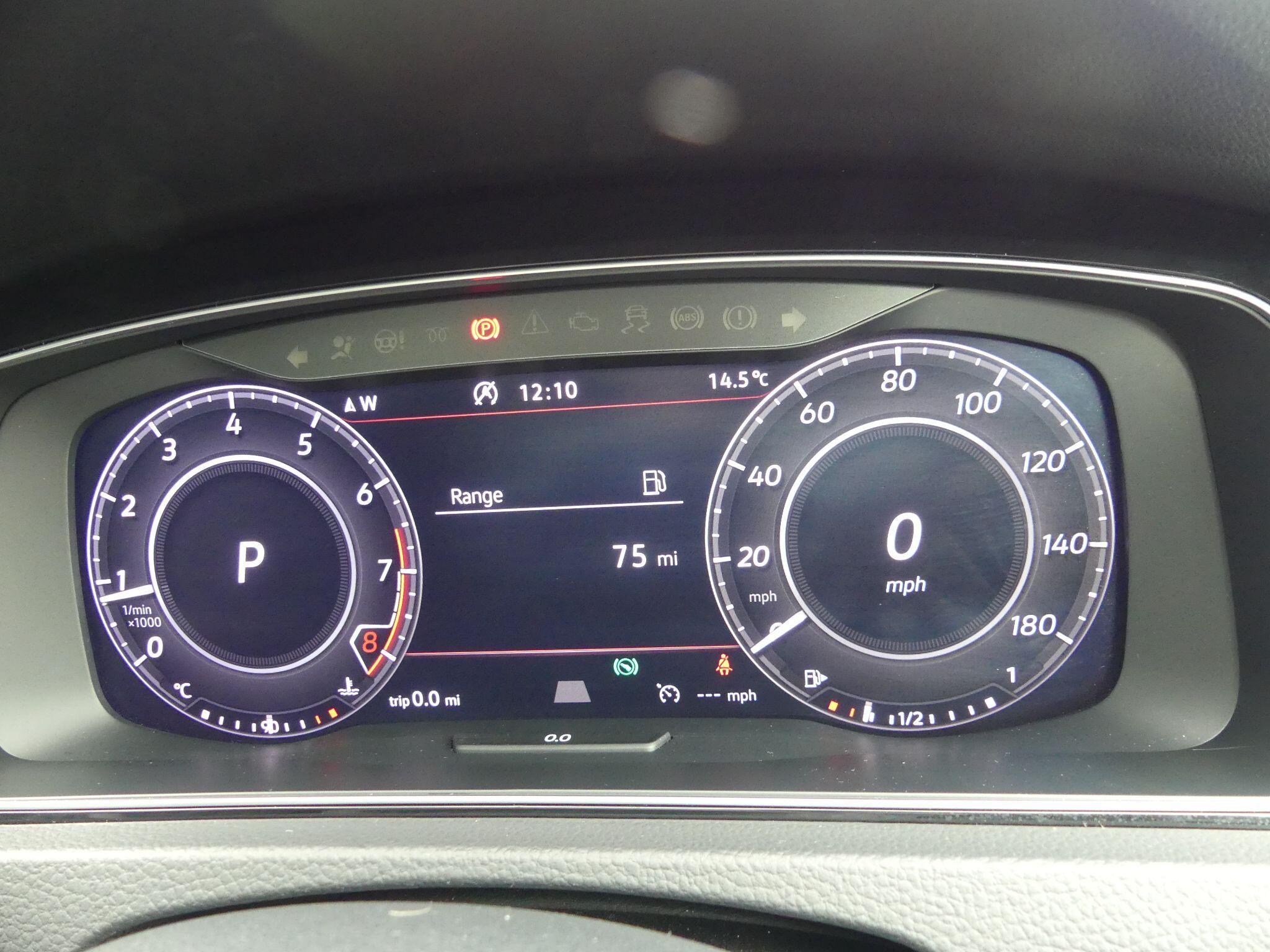 Volkswagen Golf view 22