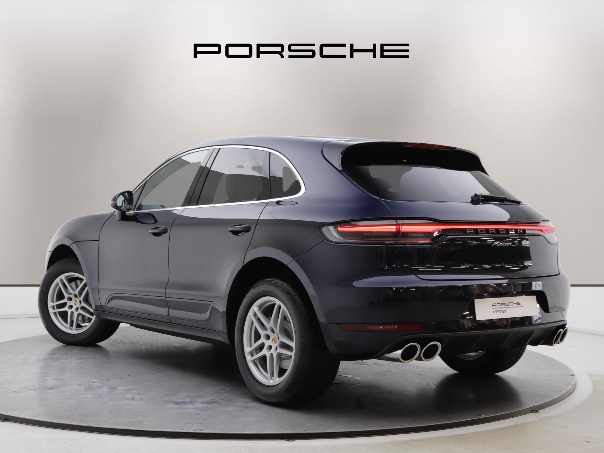 Porsche Macan view 2