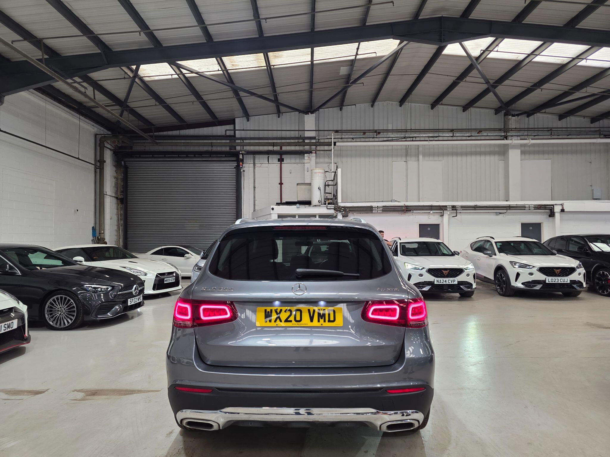 Mercedes-Benz GLC view 4