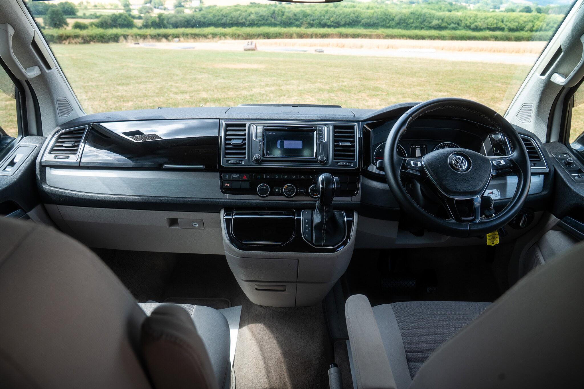 Volkswagen California view 35