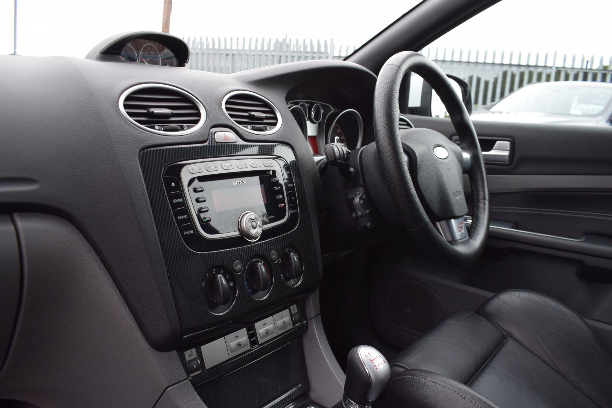 Ford Focus view 10