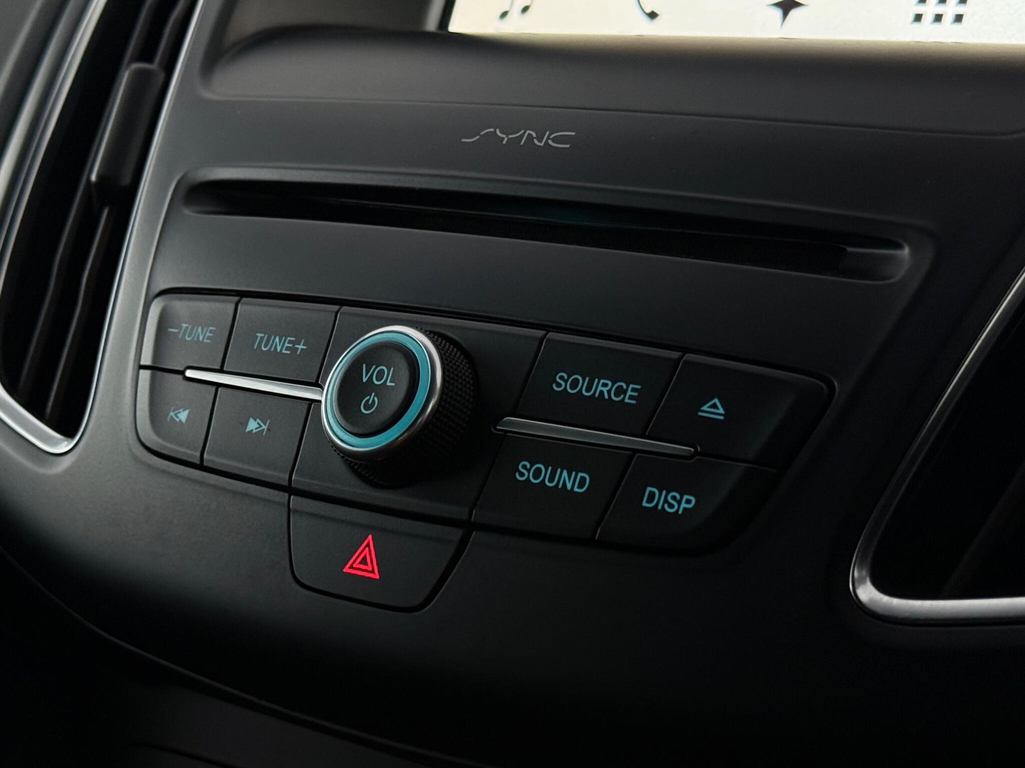 Ford Focus view 19