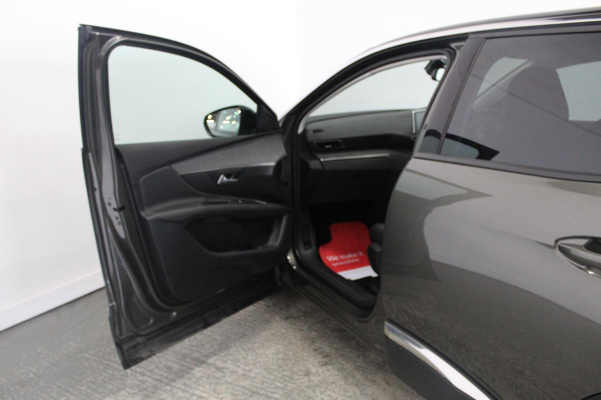 Peugeot 3008 view 27