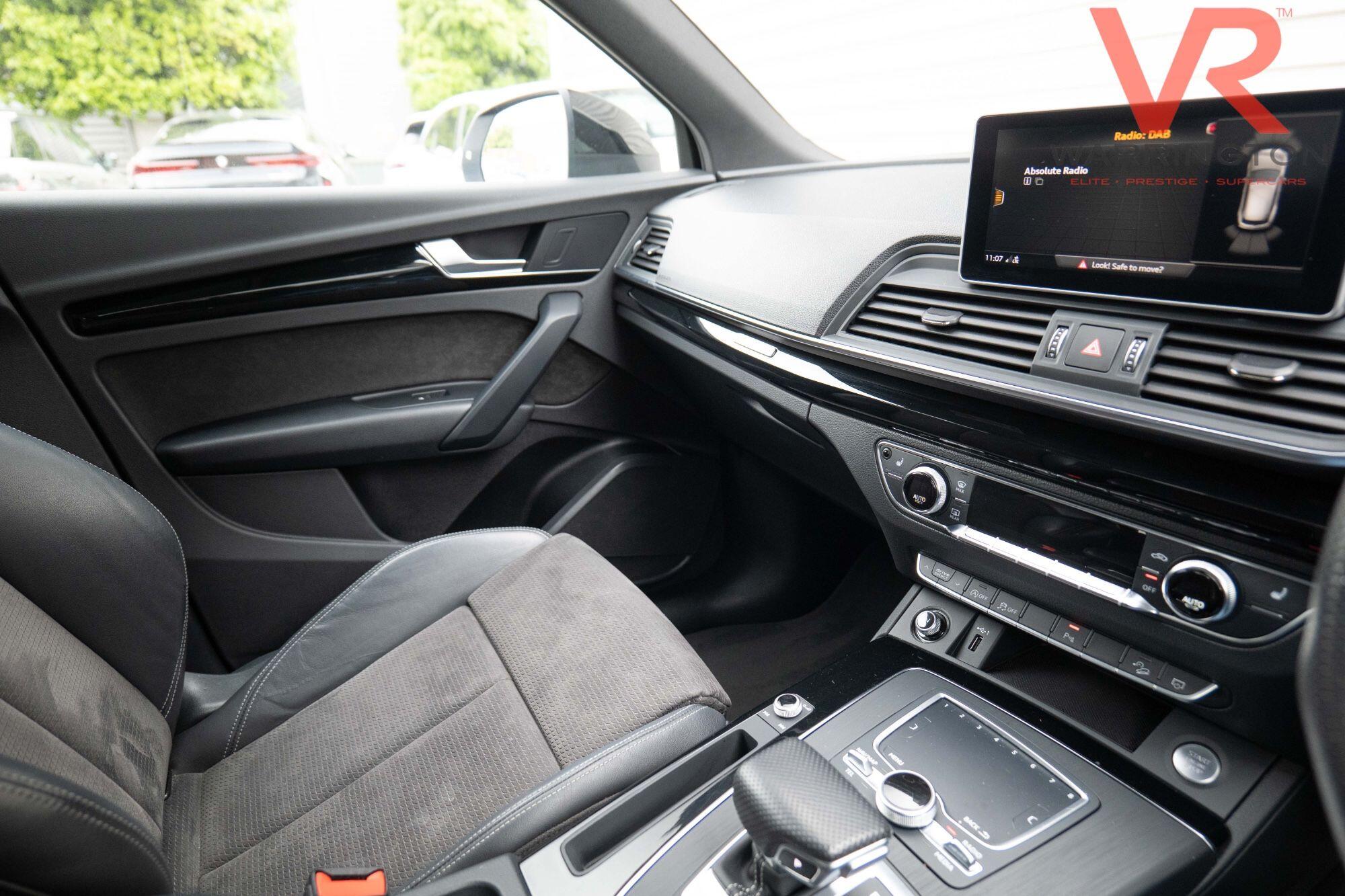 Audi Q5 view 26