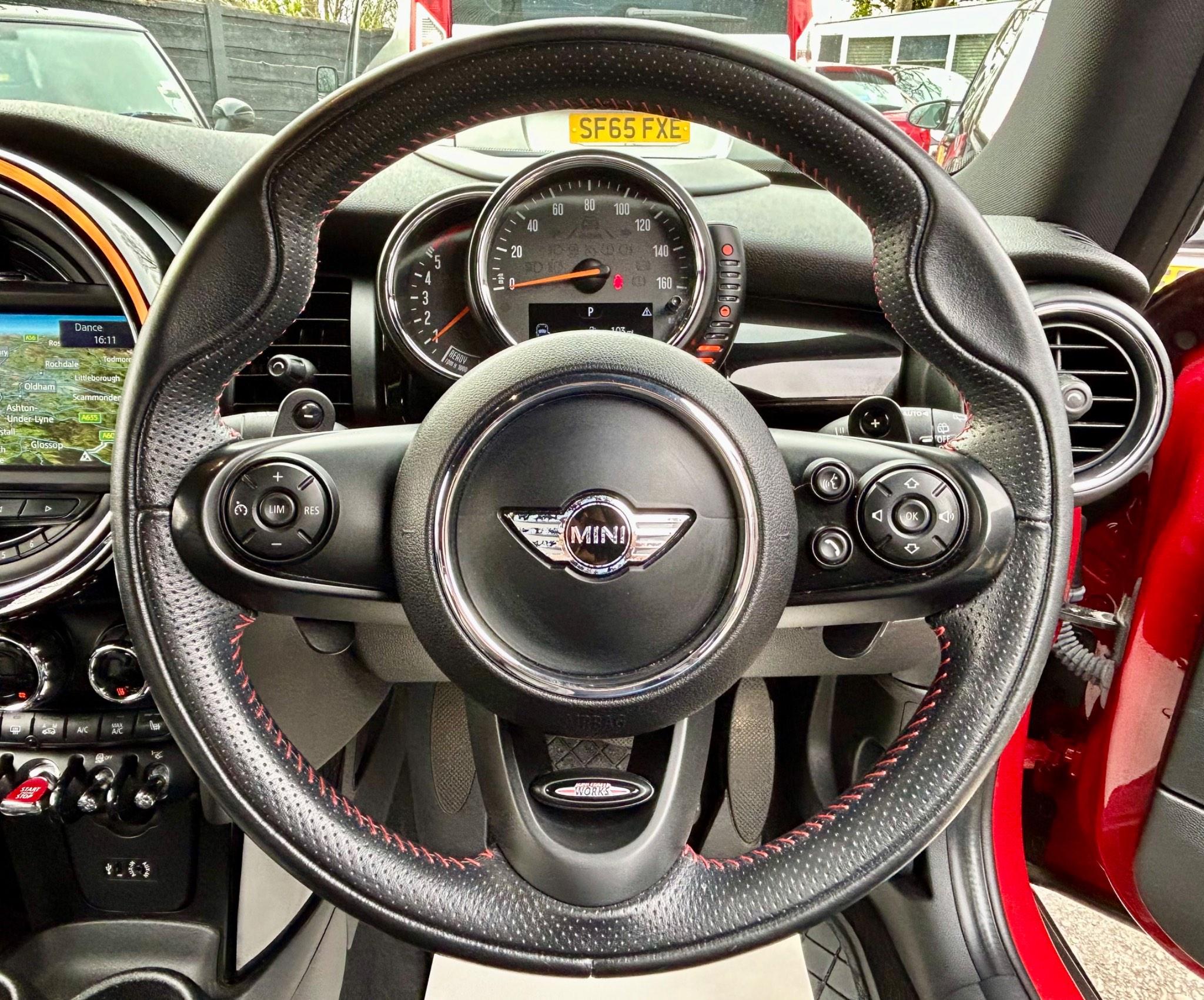 Mini Hatch view 19