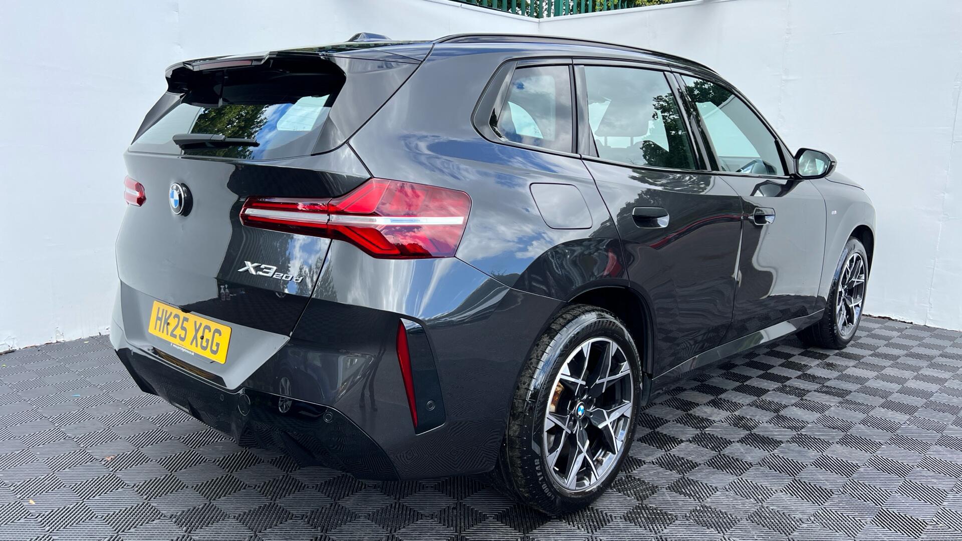 BMW X3 view 27