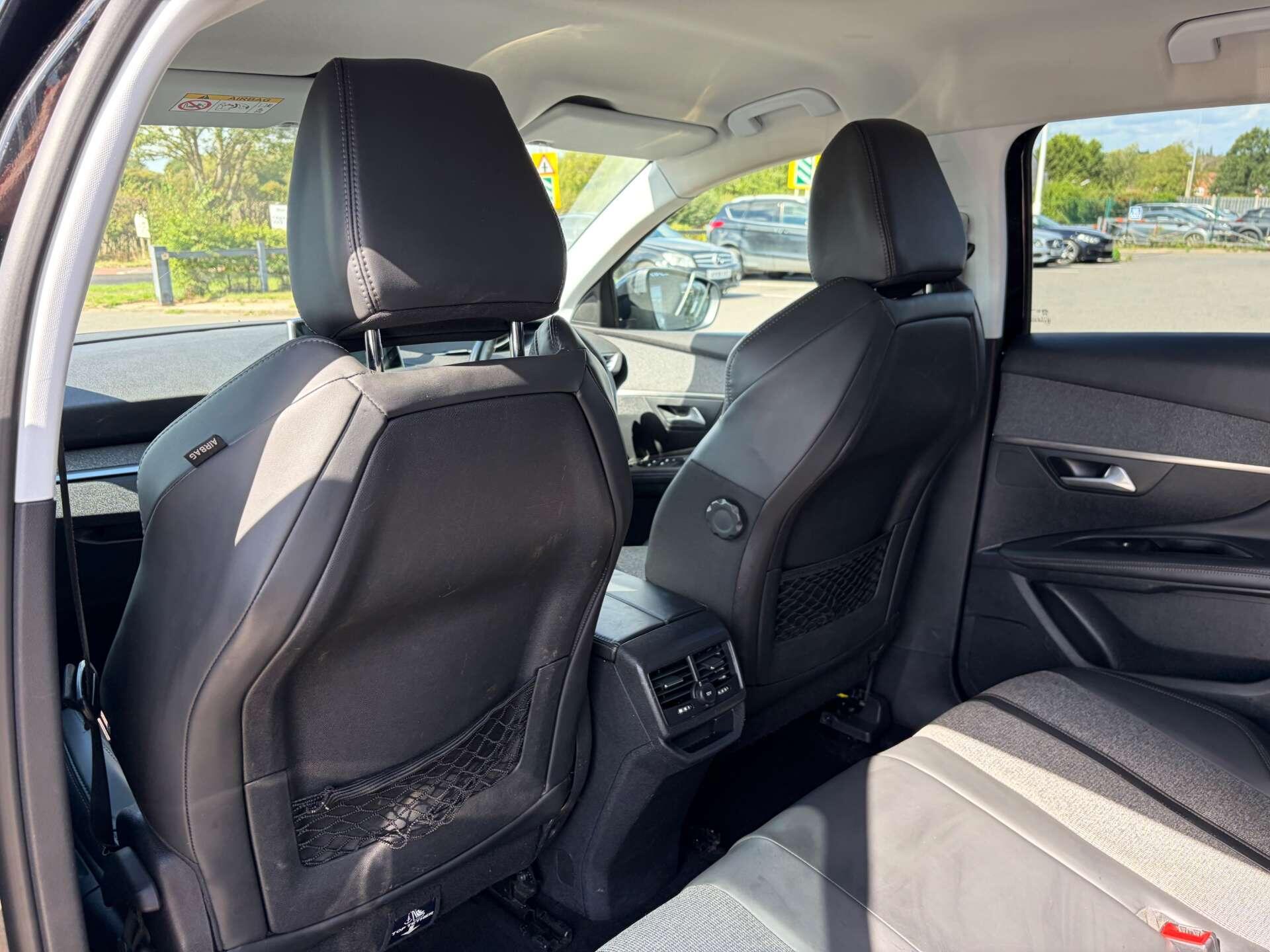Peugeot 3008 view 22