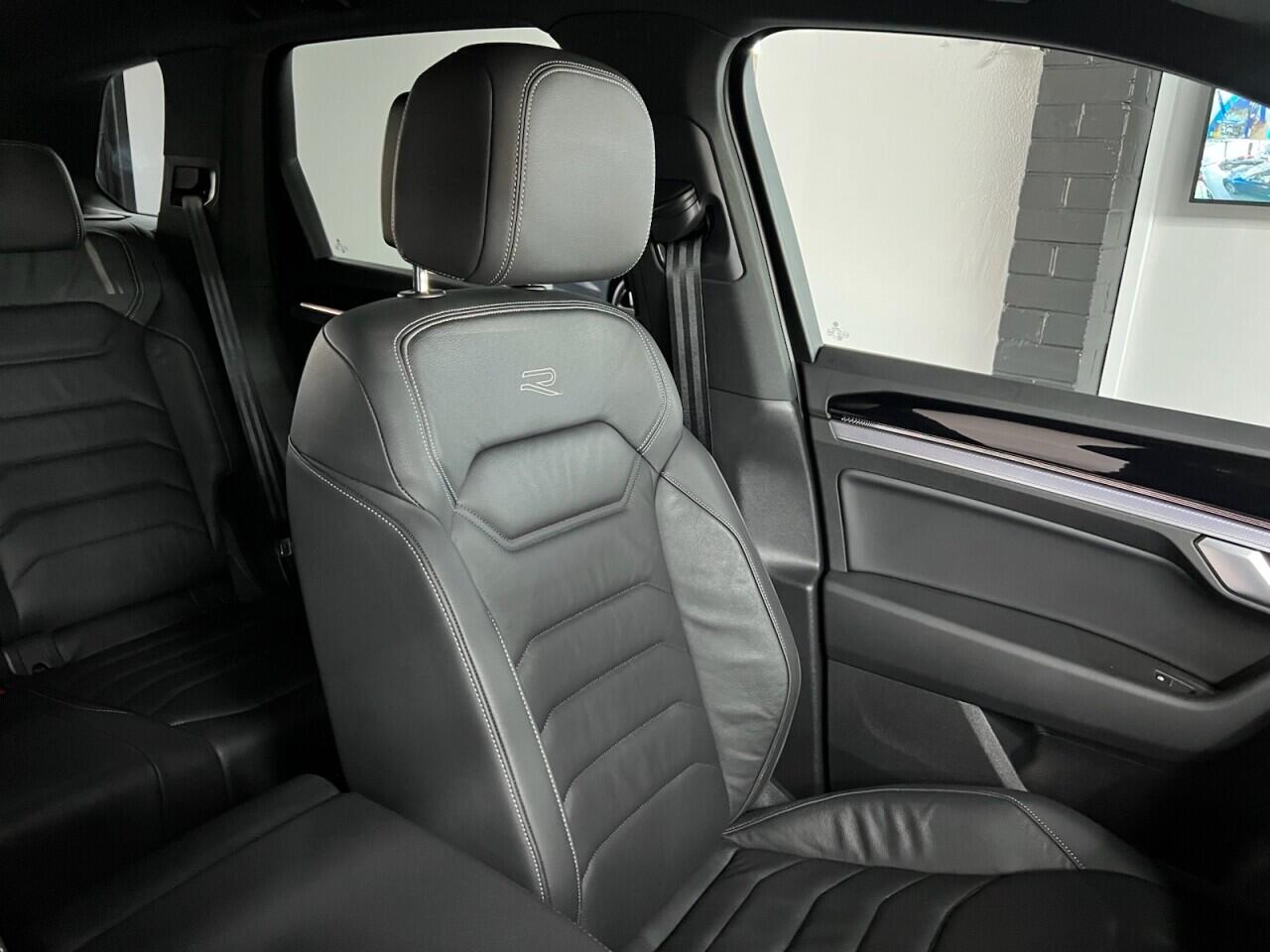 Volkswagen Touareg view 37