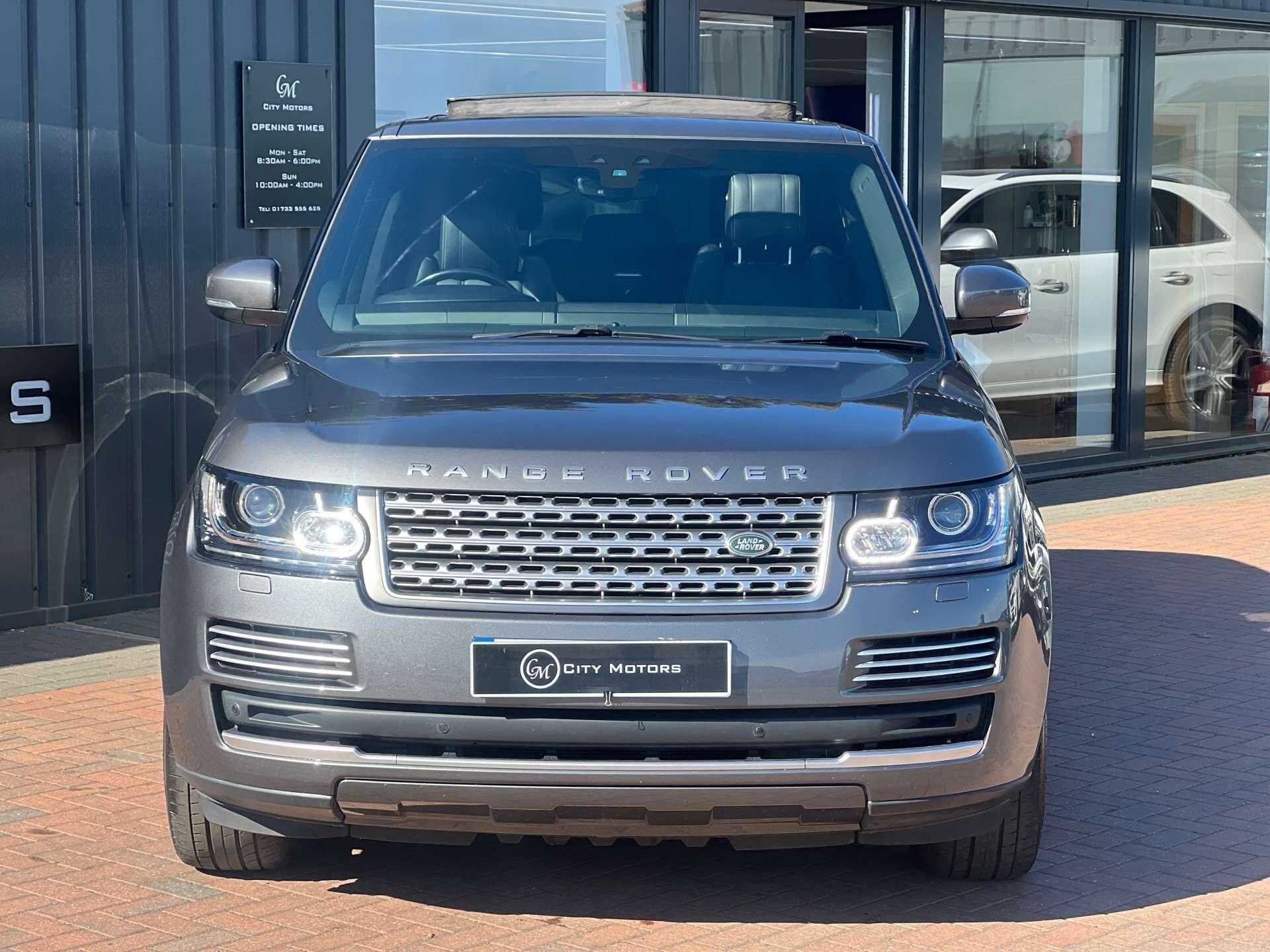 Land Rover Range Rover view 4