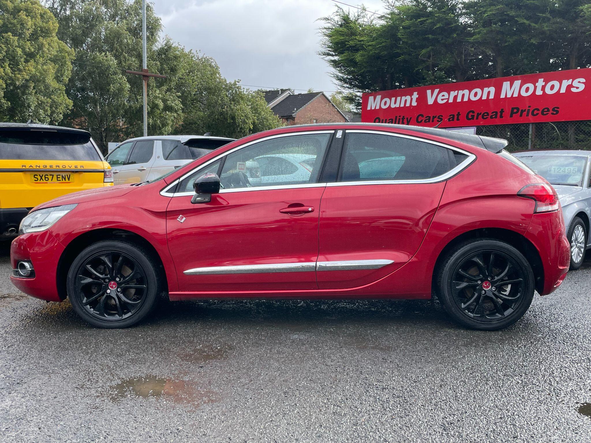 DS Automobiles DS 4 view 9